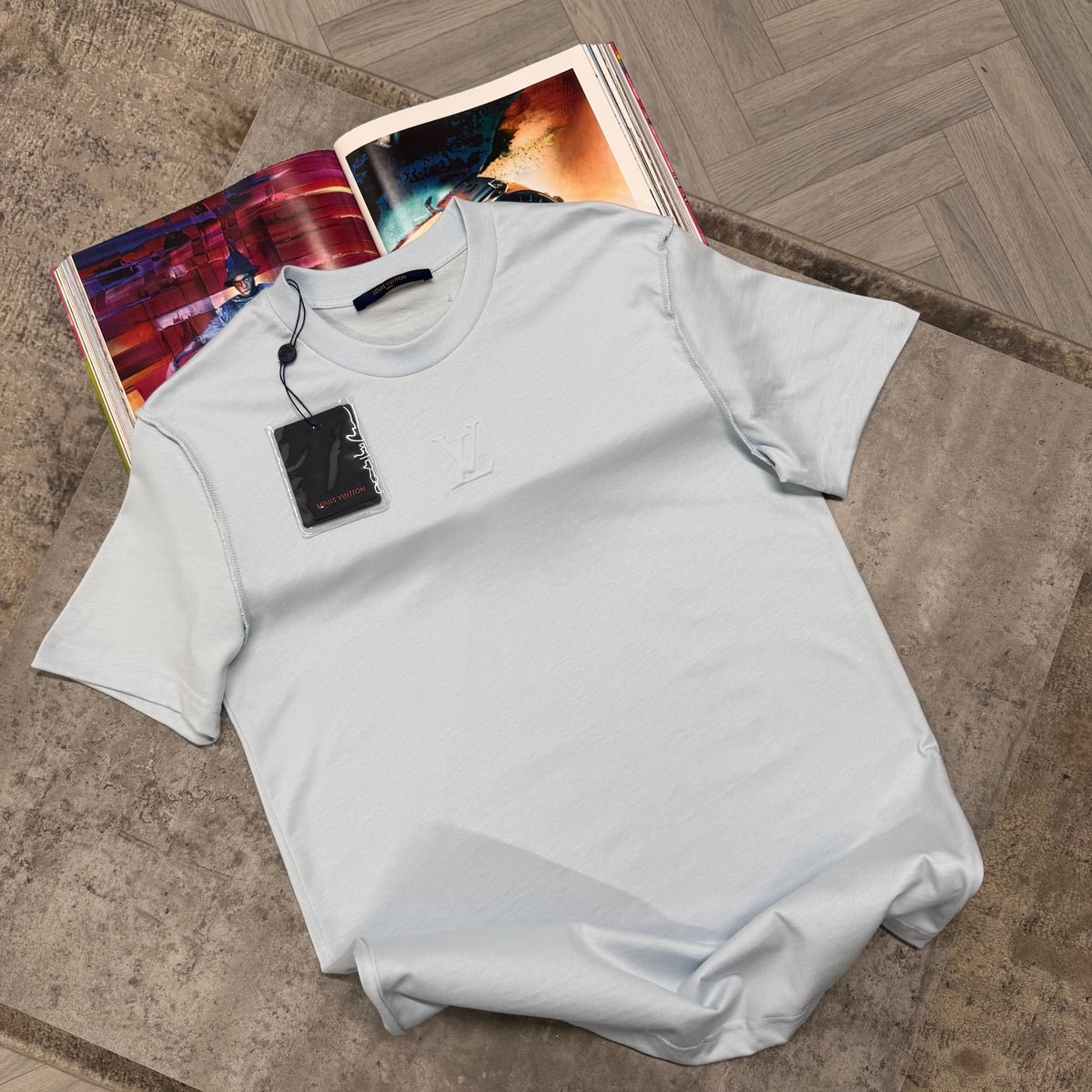 LVE CENTRE LOGO T SHIRT - SKY BLUE