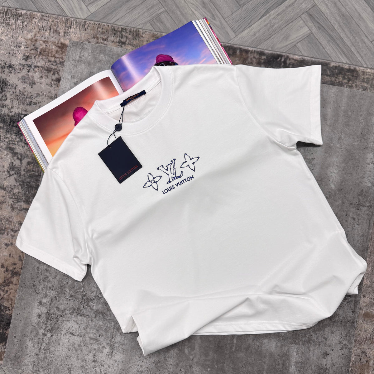 LVE T SHIRT - WHITE