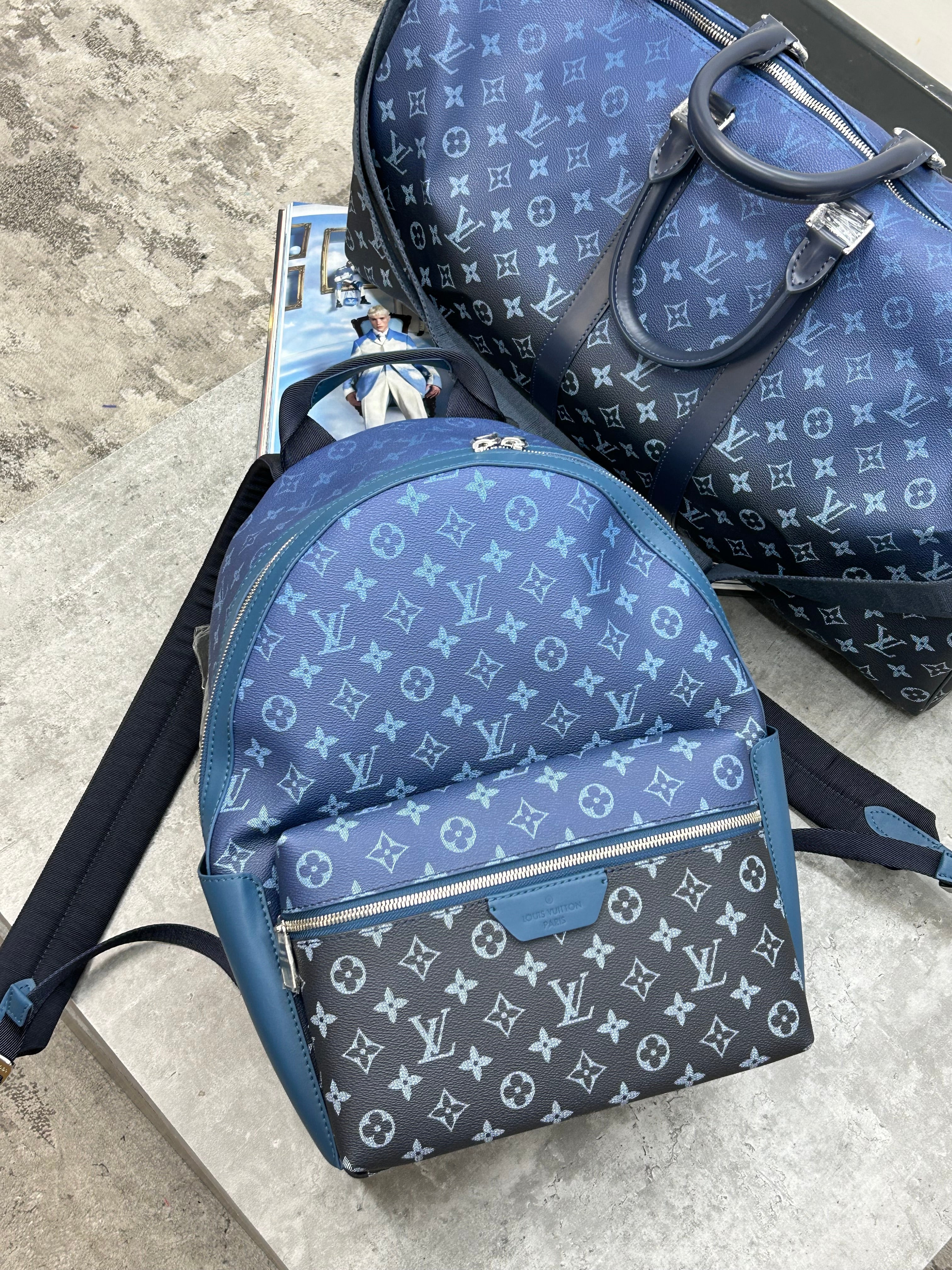 LVE - BACKPACK - BLACK/BLUE