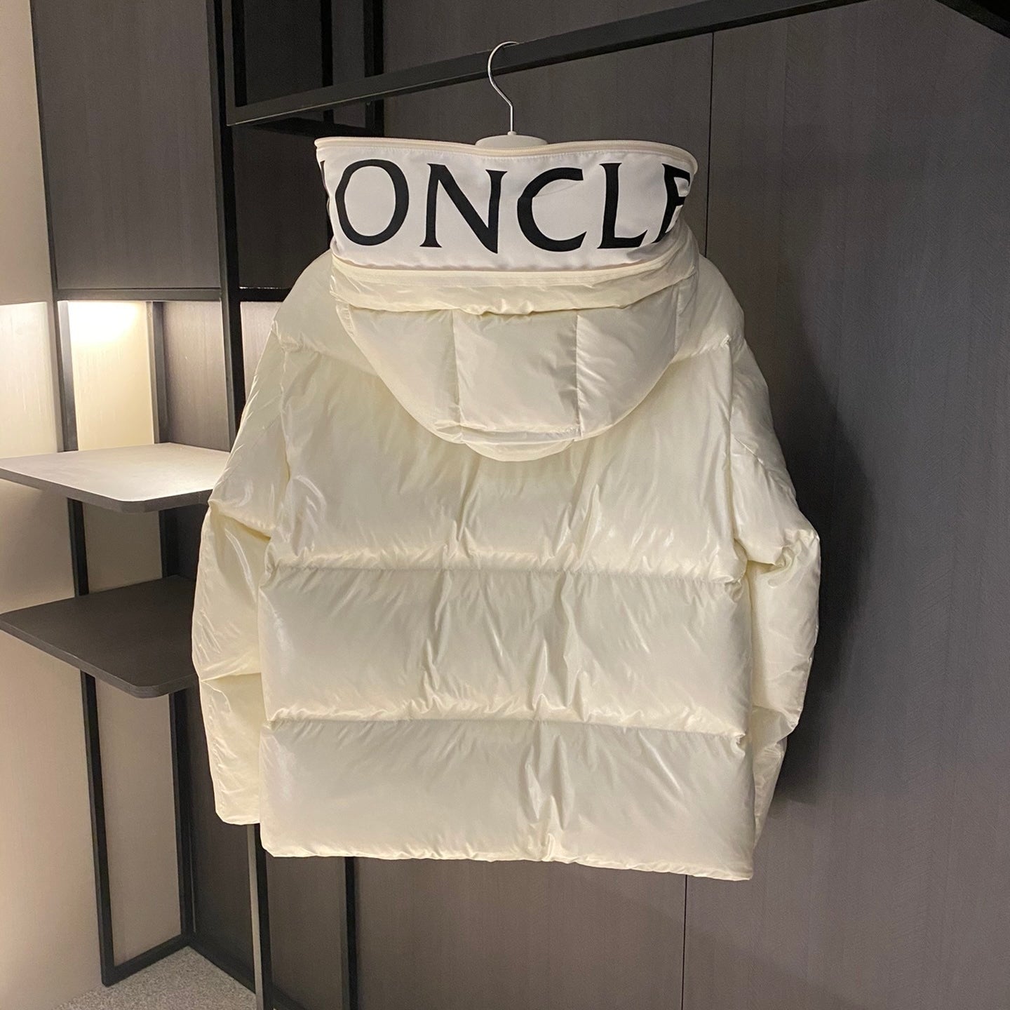 (PRE-ORDER) MNCLR - WOMENS COAT - OFF WHITE