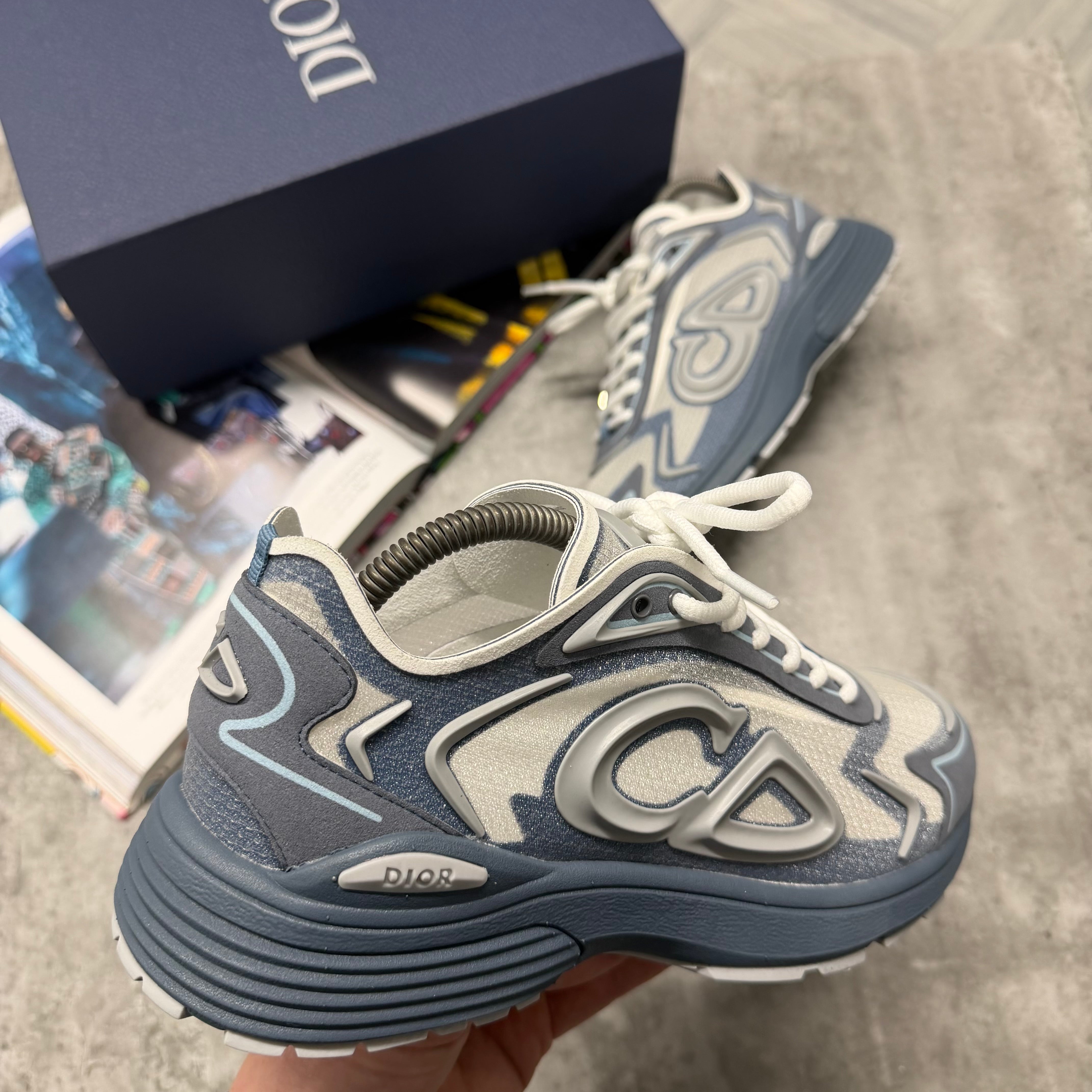 B30 TRAINER - BLUE FROST