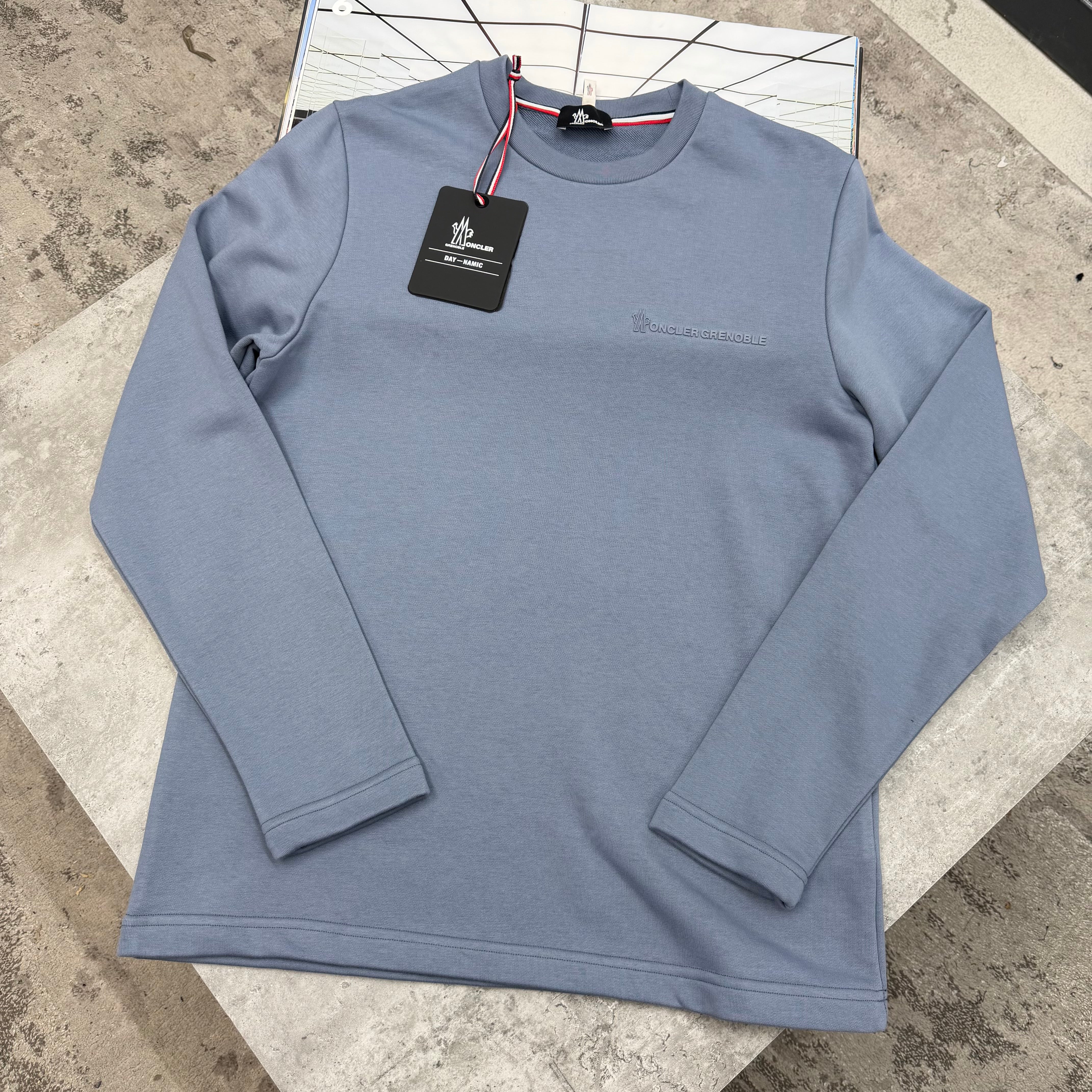 JUMPER - PASTEL BLUE
