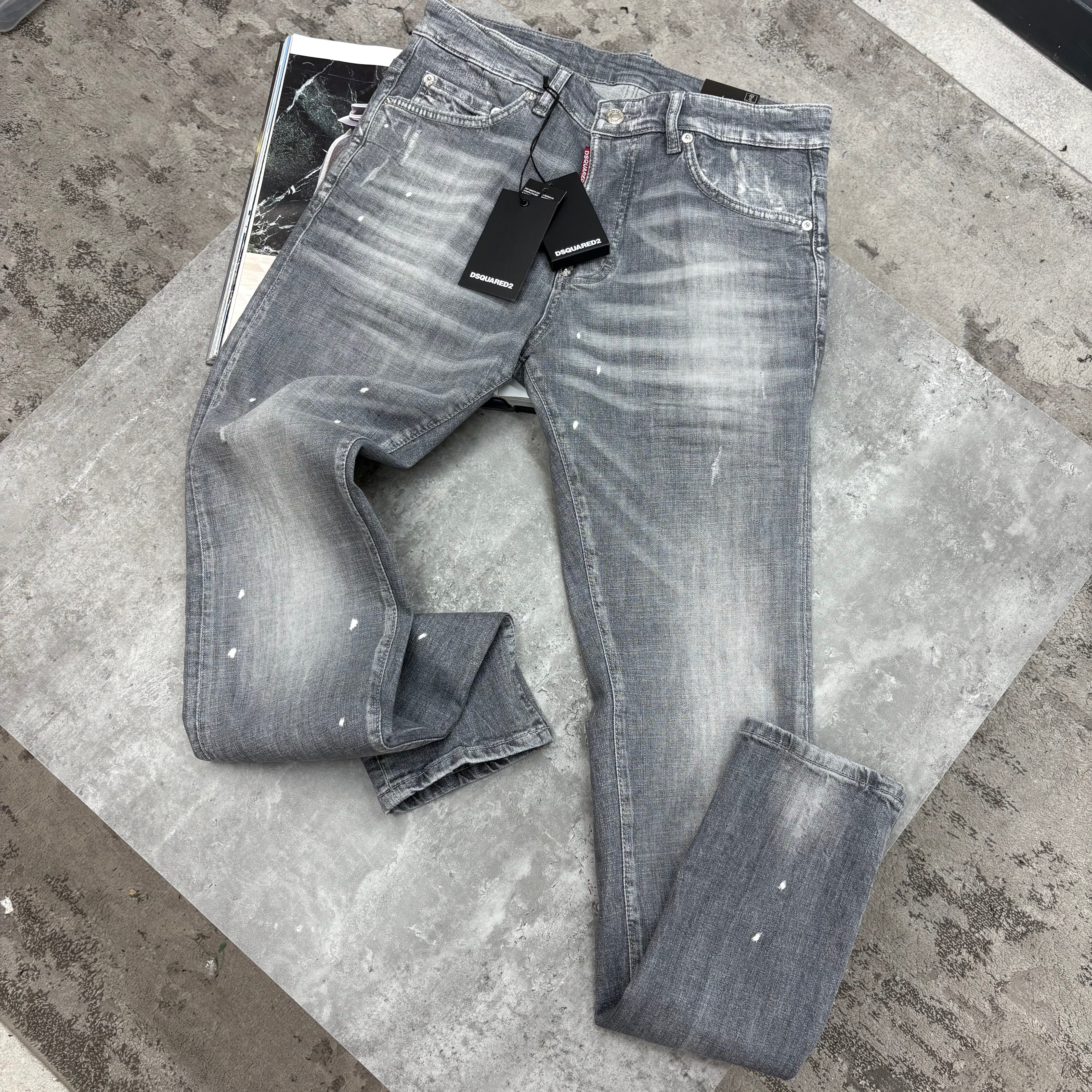 D2 - JEANS - GREY
