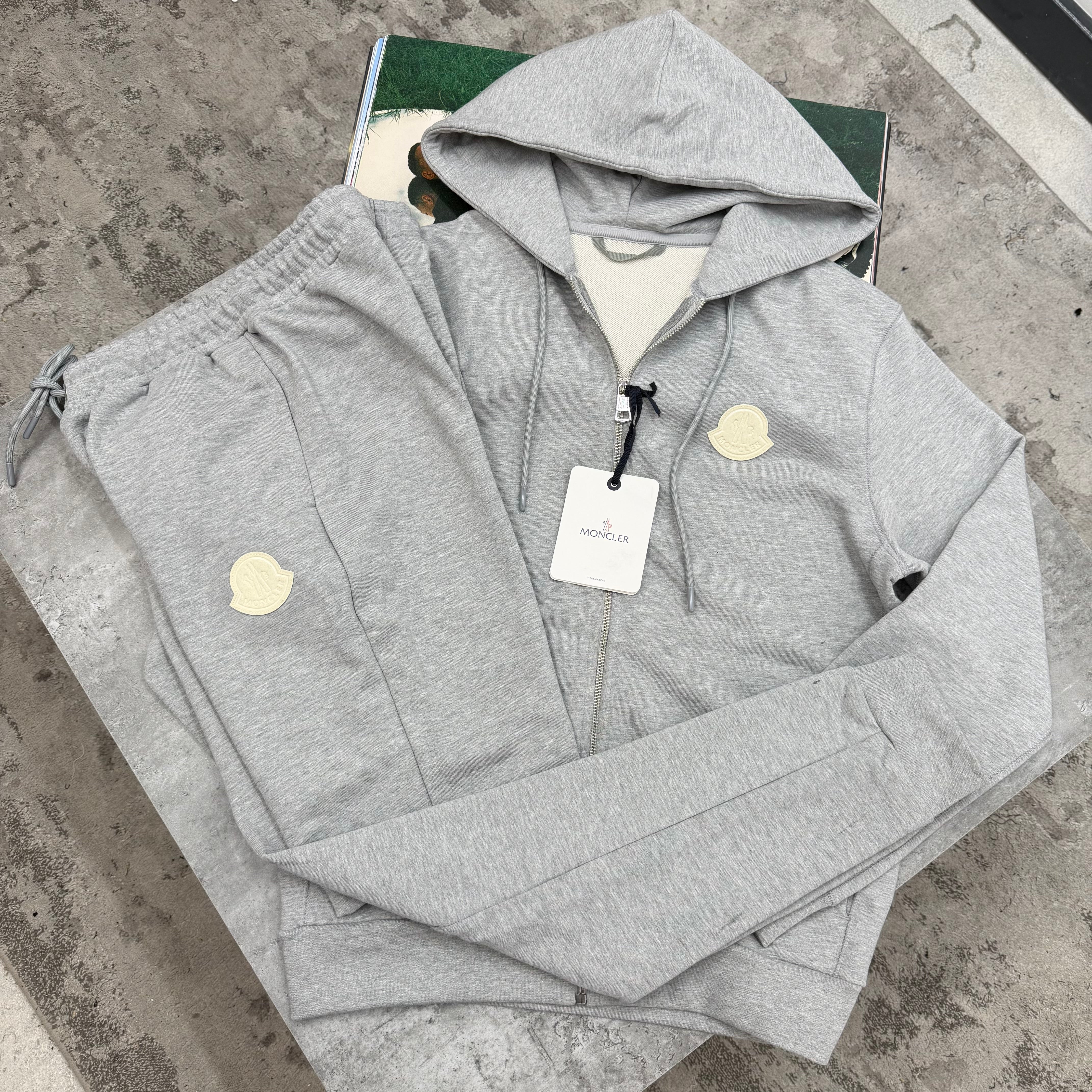 FULL ZIP TRACKSUIT - GREY