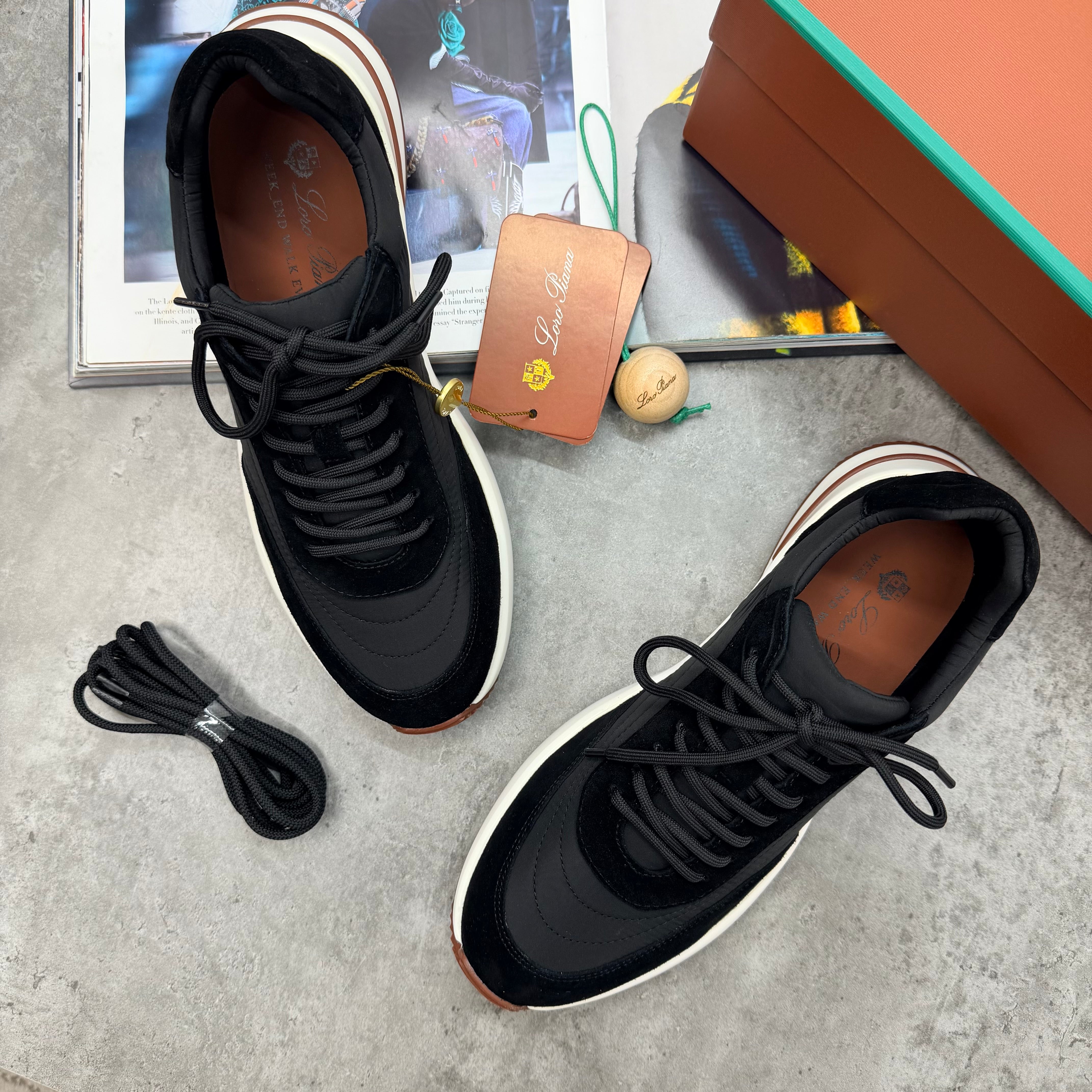LORO - TRAINERS - BLACK