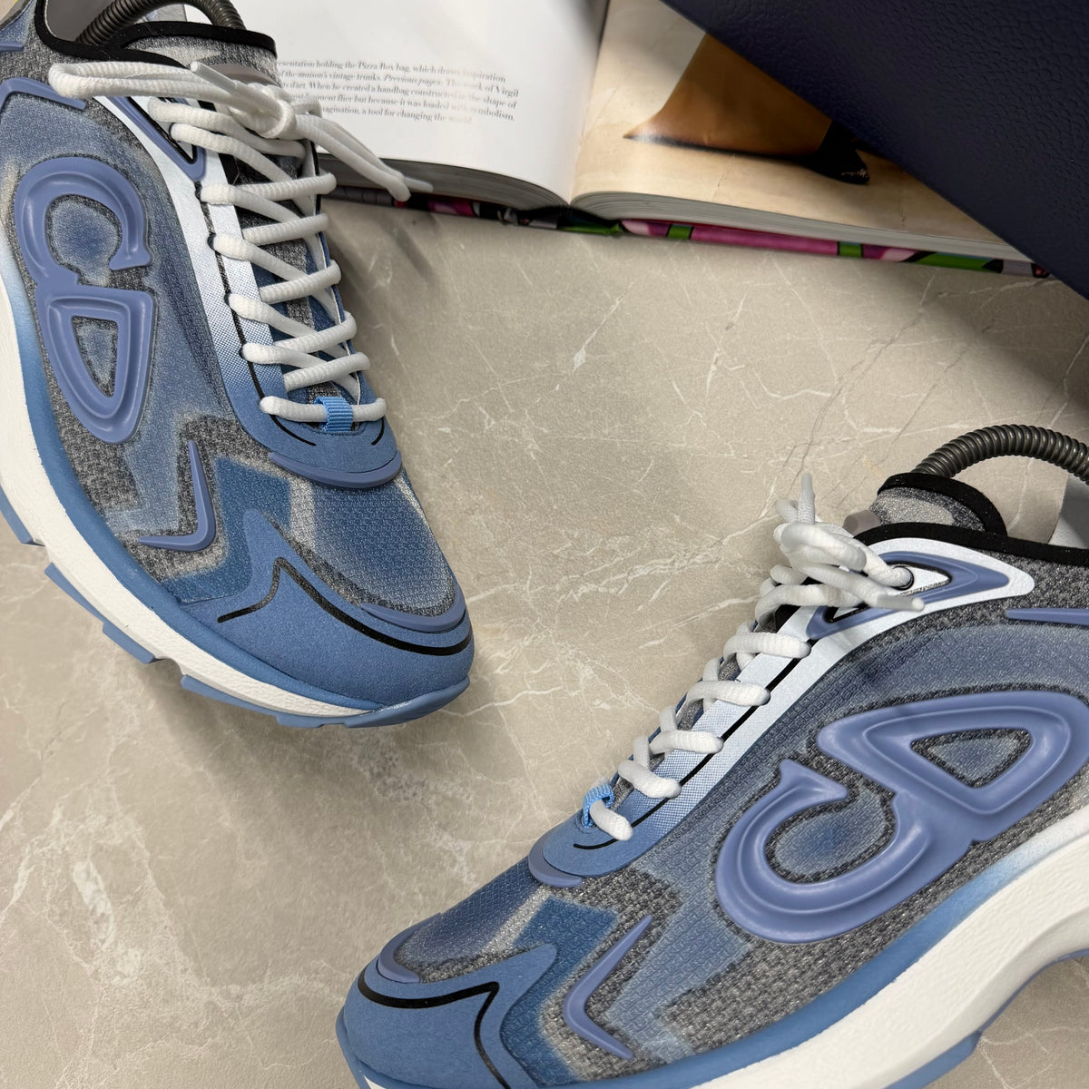 B30 TRAINER - BLUE FROST