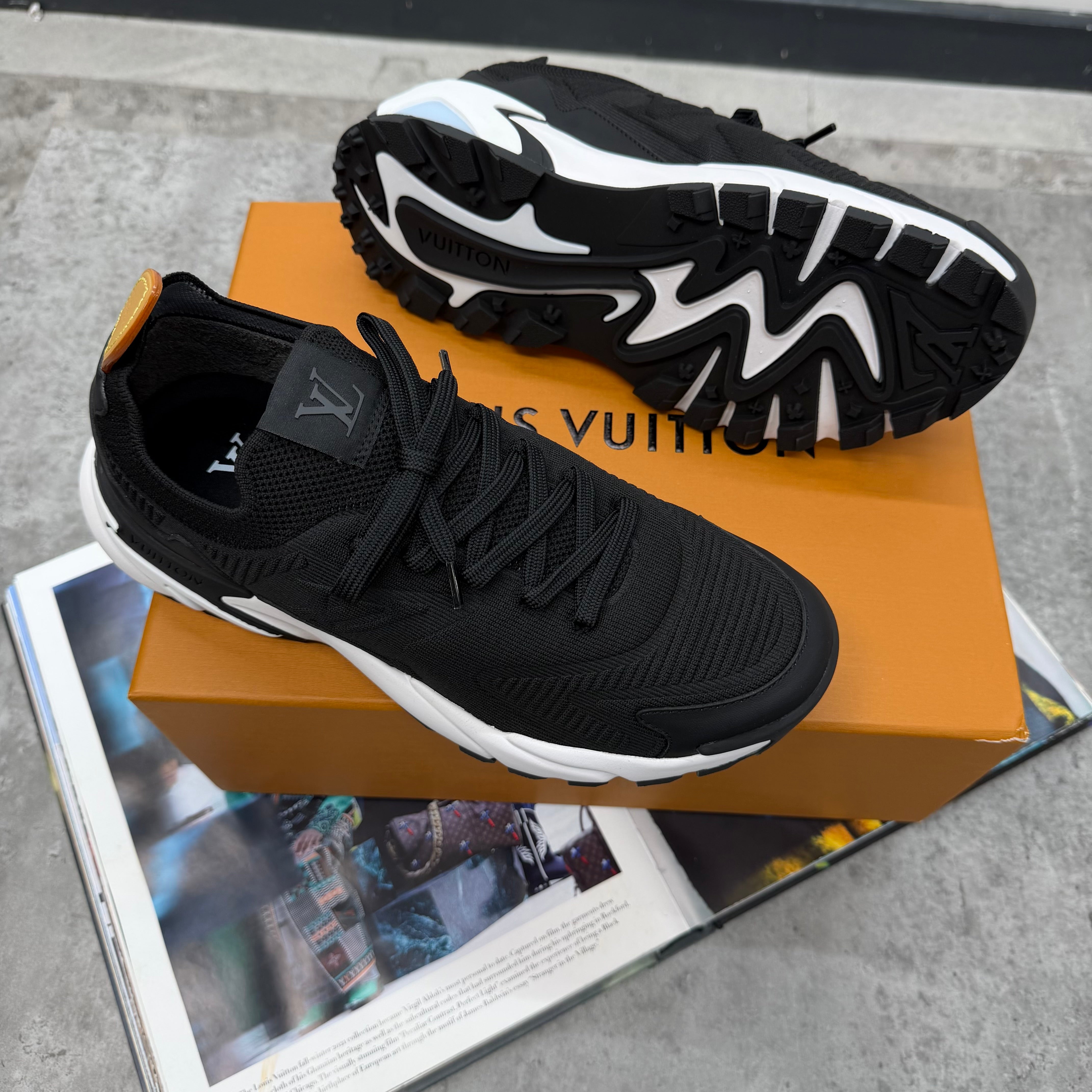 LVE - TACTIC TRAINERS - BLACK/WHITE