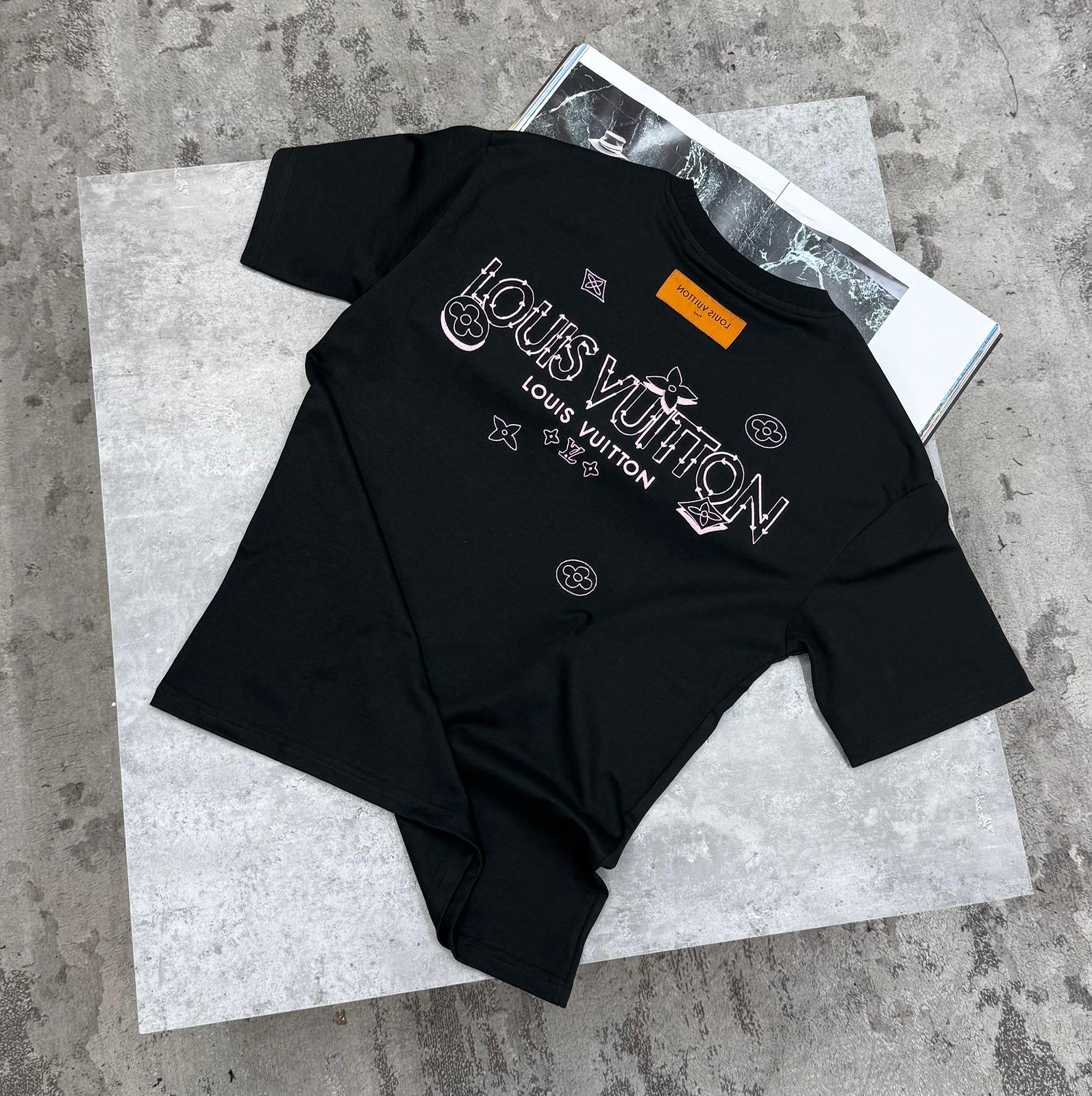 LVE - 3 LOGO T-SHIRT - BLACK/PINK