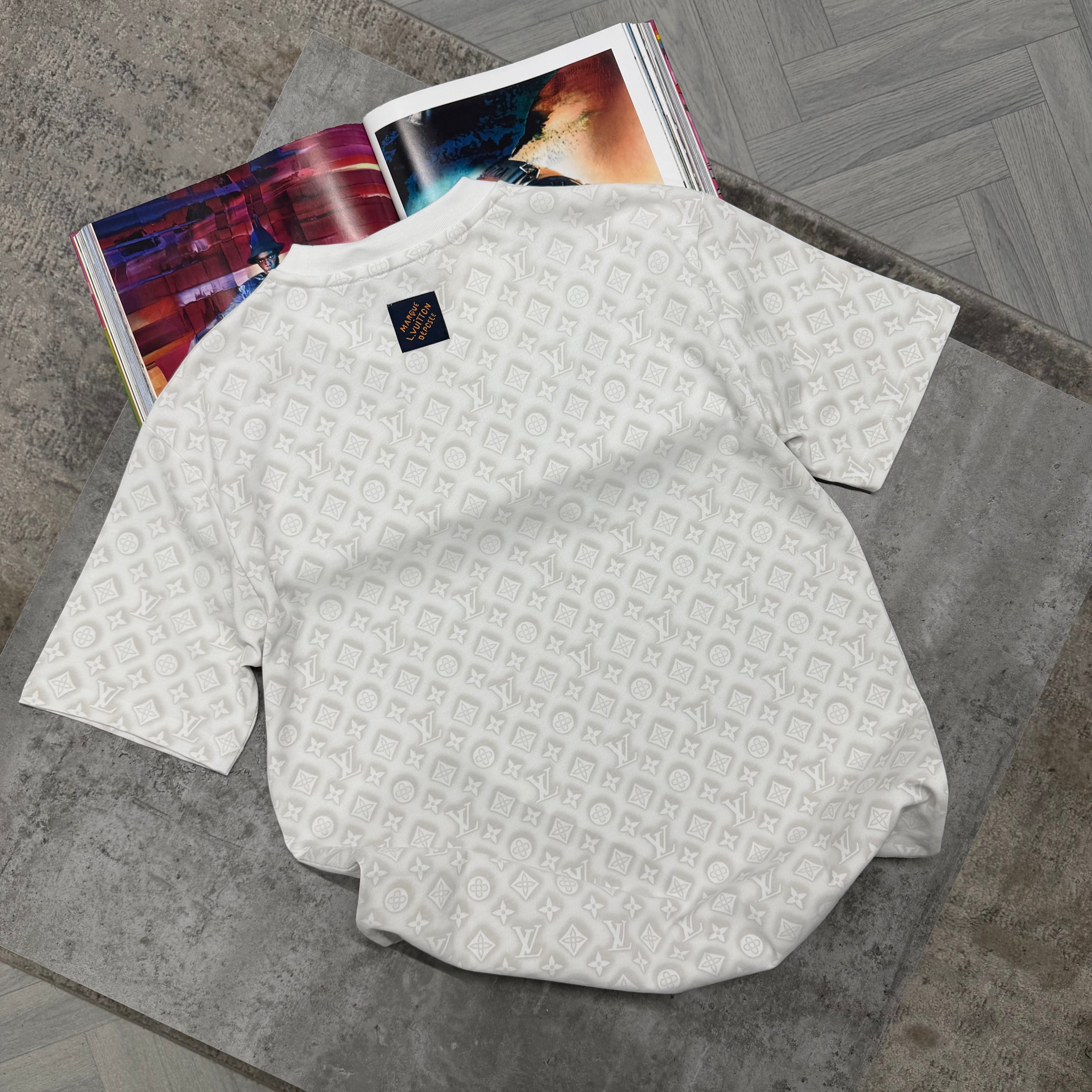 LVE MONOGRAM T SHIRT - WHITE