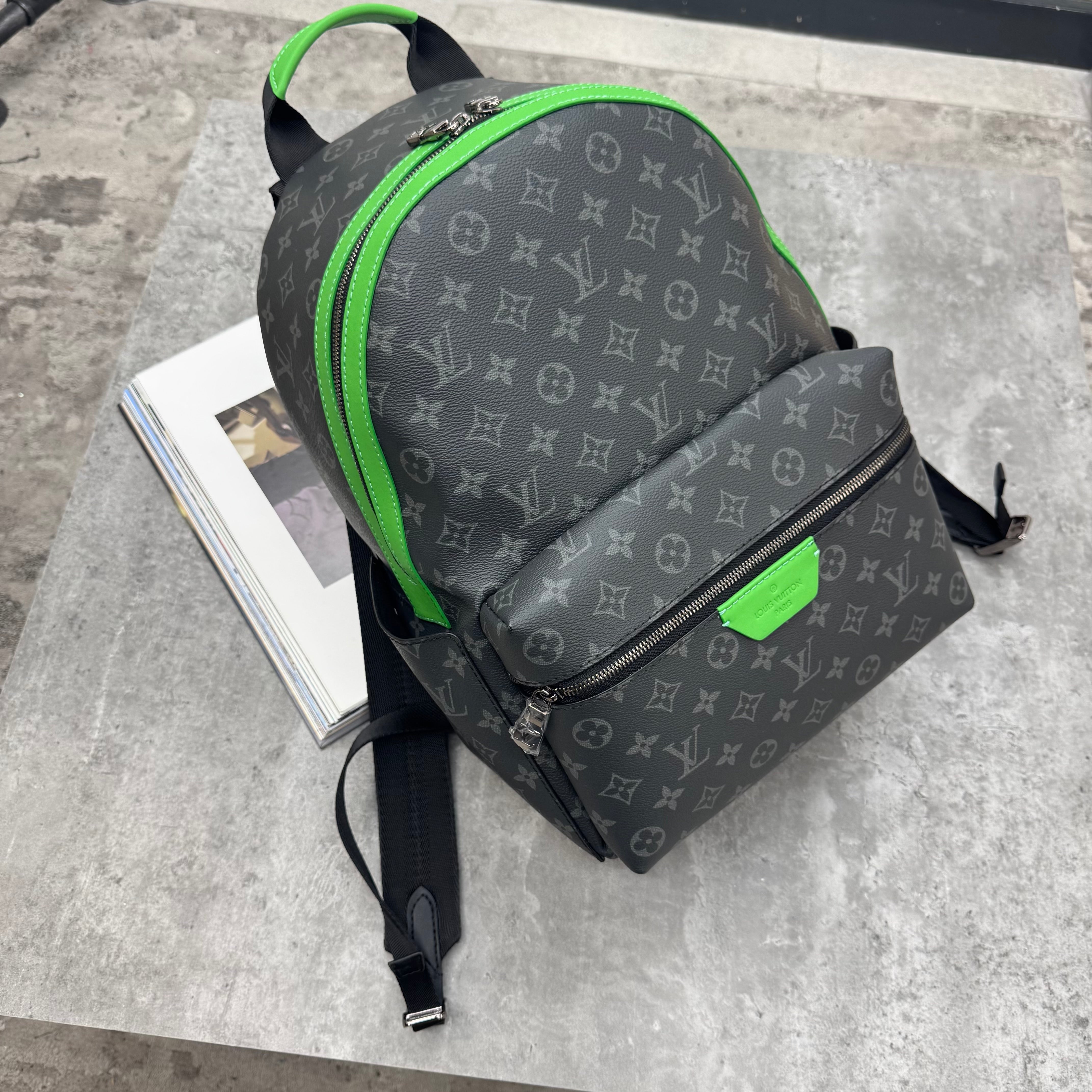 LVE - MONOGRAM BACKPACK - BLACK/GREEN