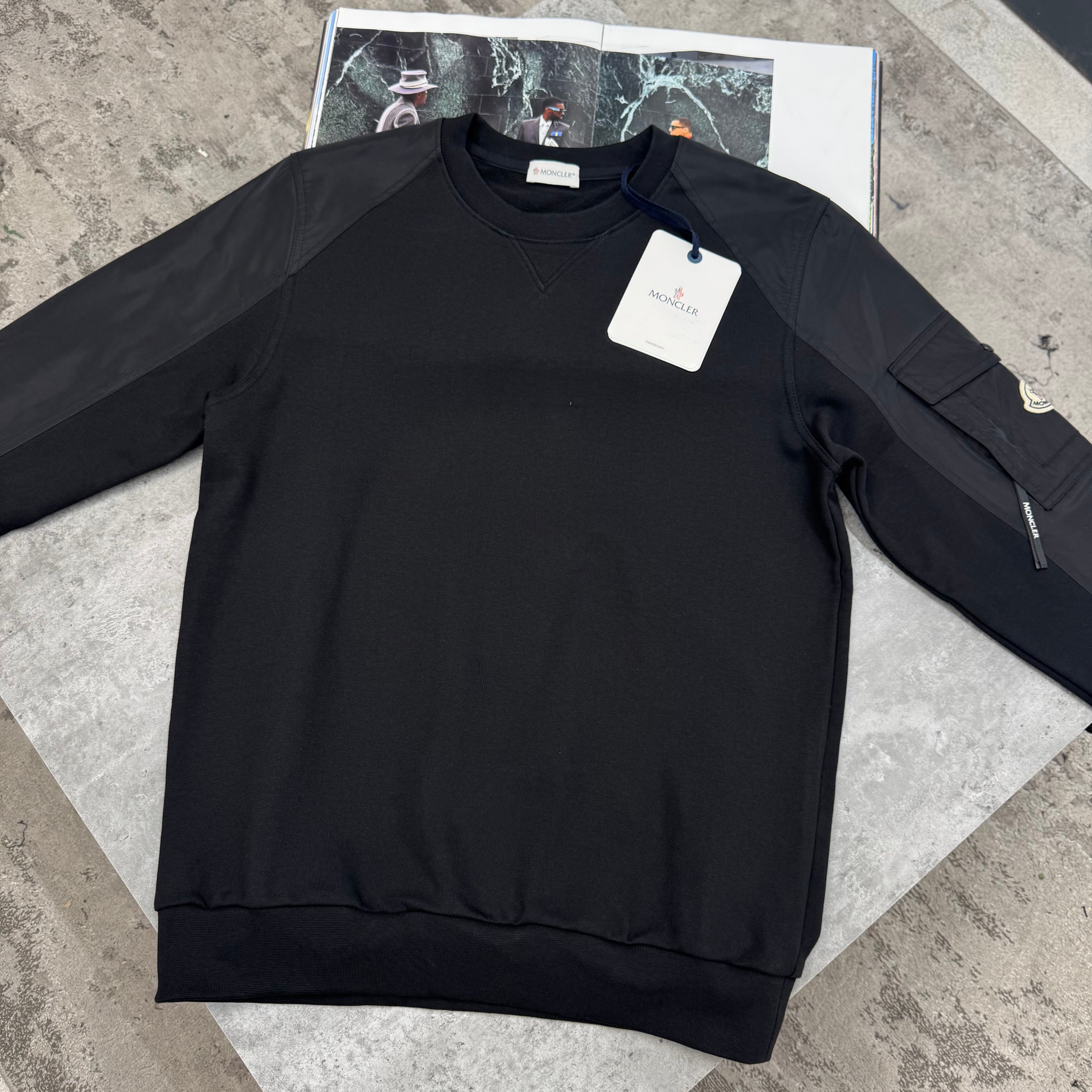 MNCLR - ARM POCKET JUMPER - BLACK