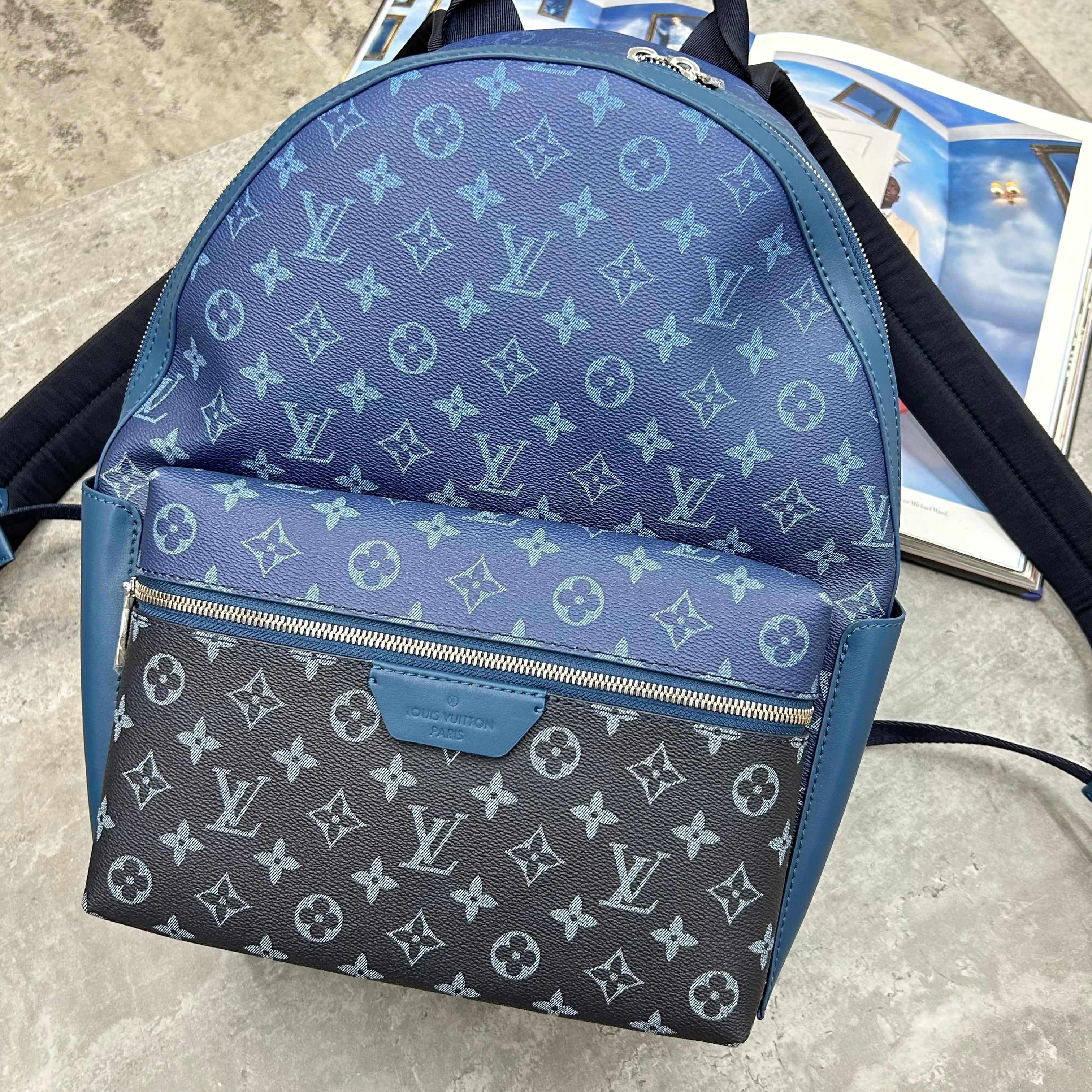 LVE - BACKPACK - BLACK/BLUE