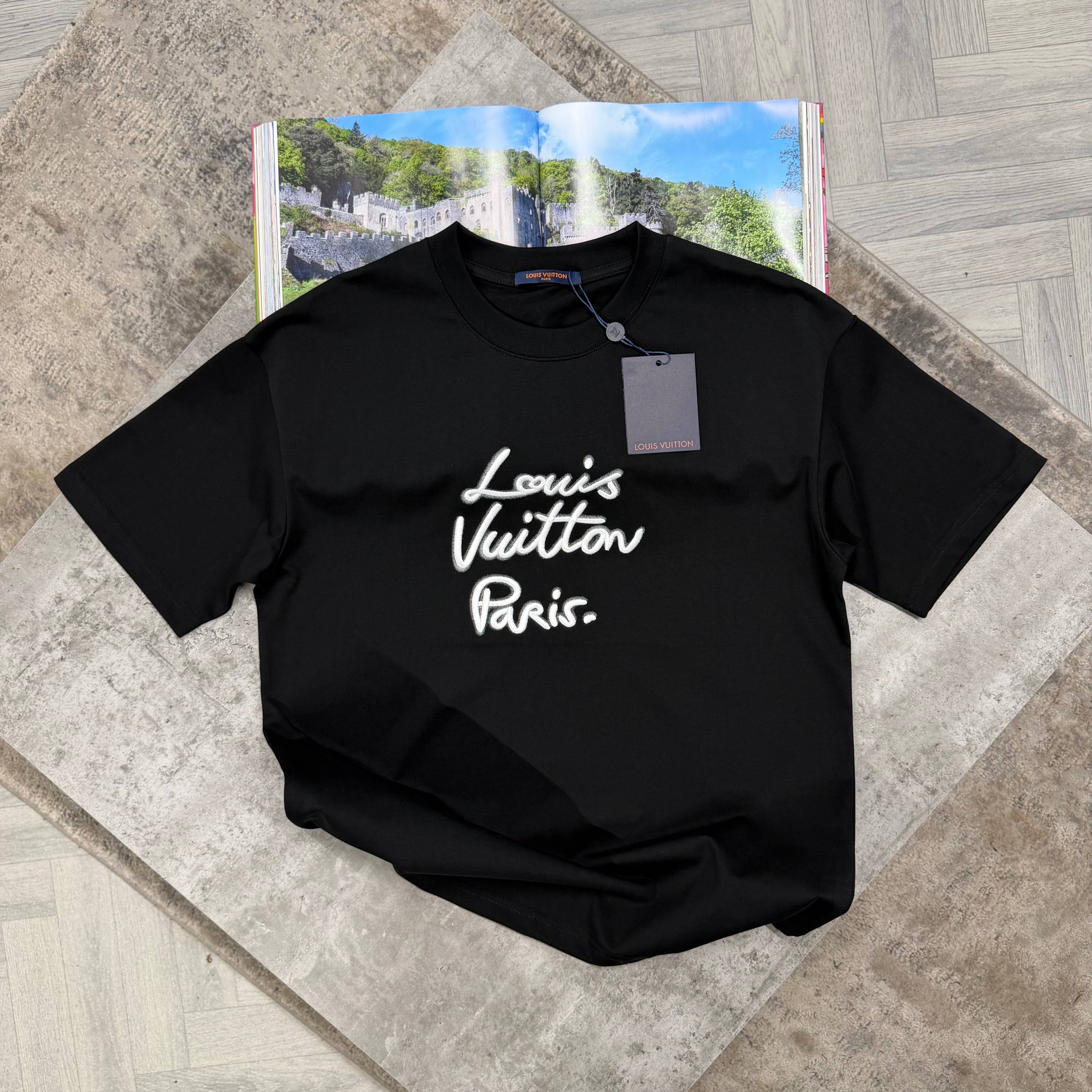 LVE T SHIRT - BLACK