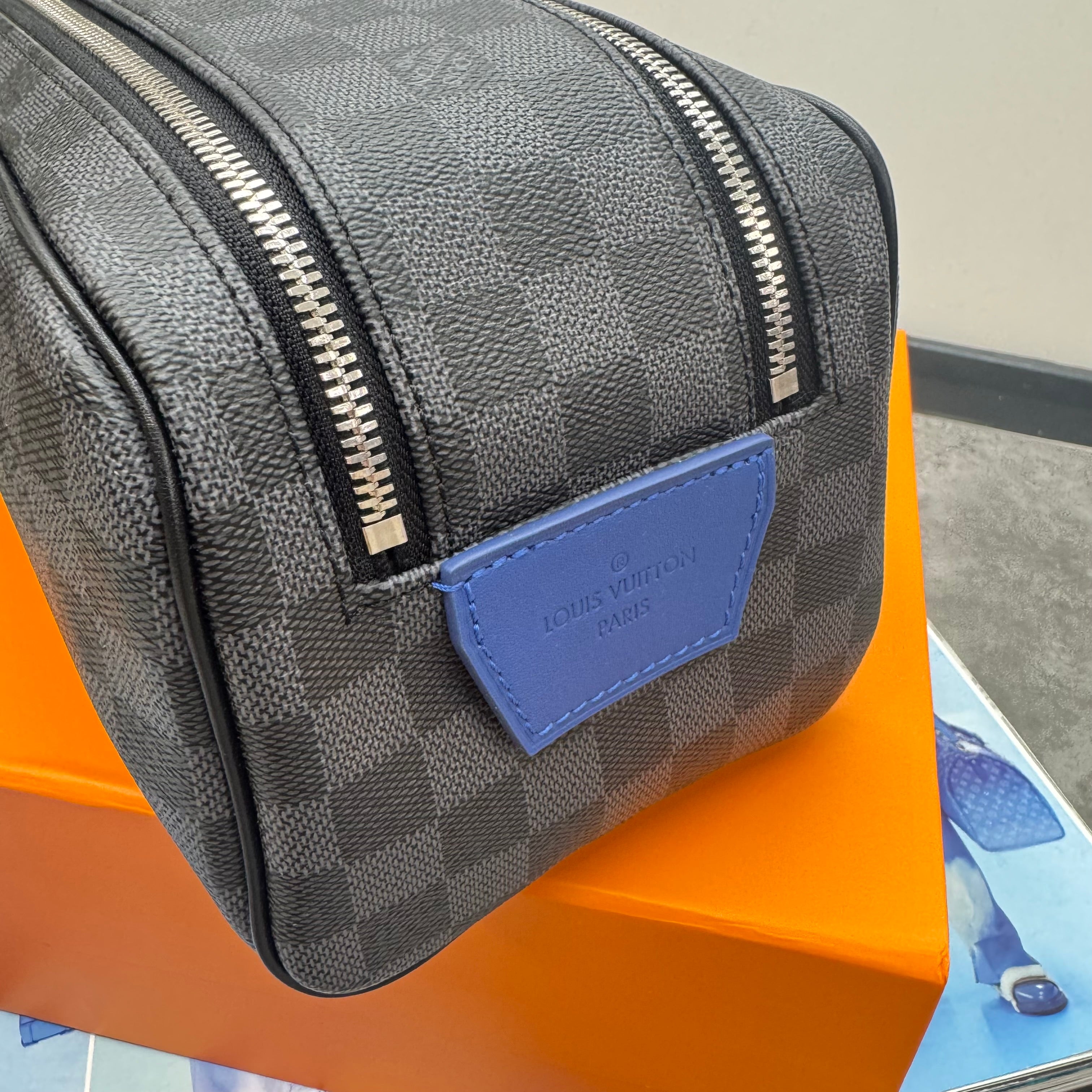 LVE - WASH BAG