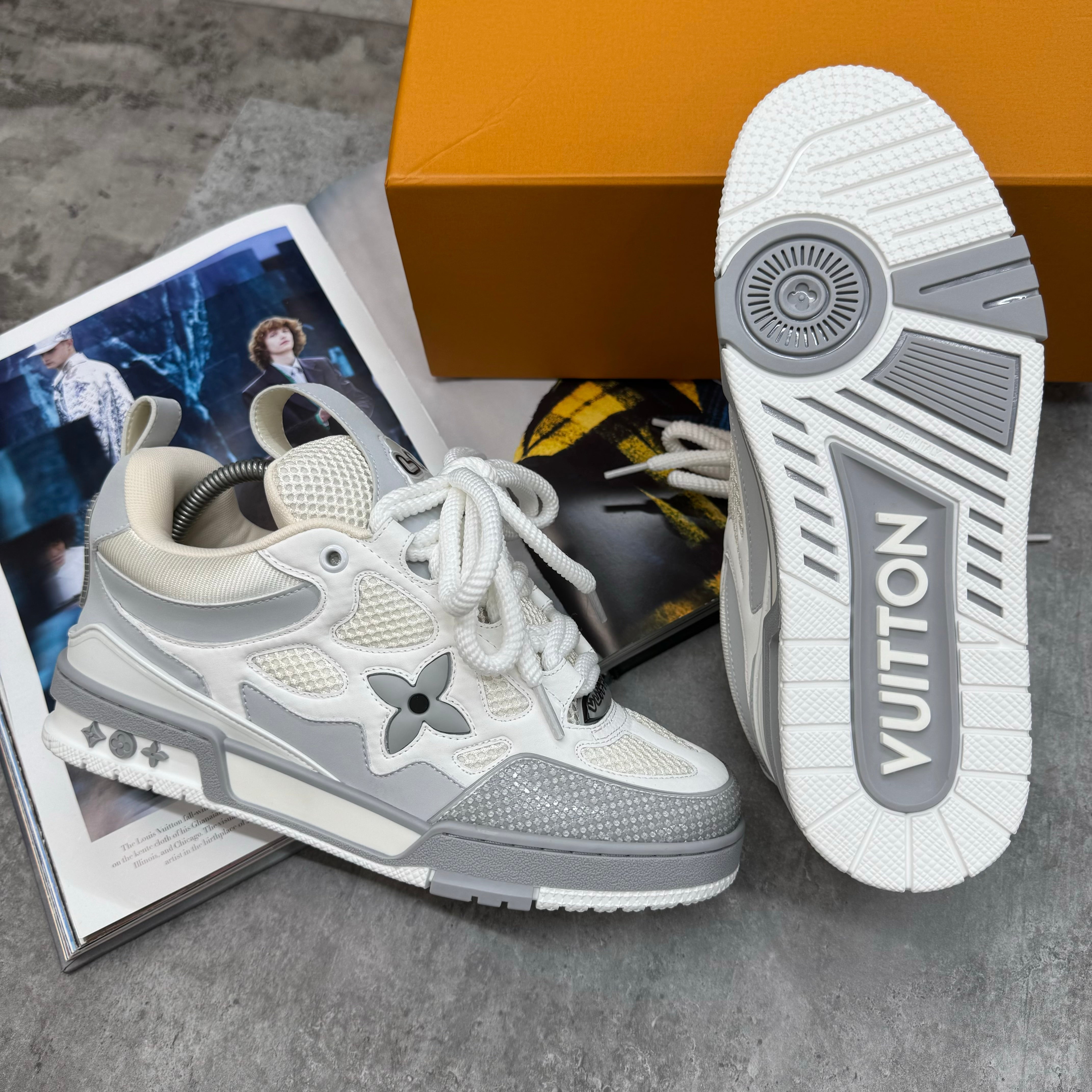 (PRE-ORDER) LVE - SKATES TRAINER - GREY/WHITE