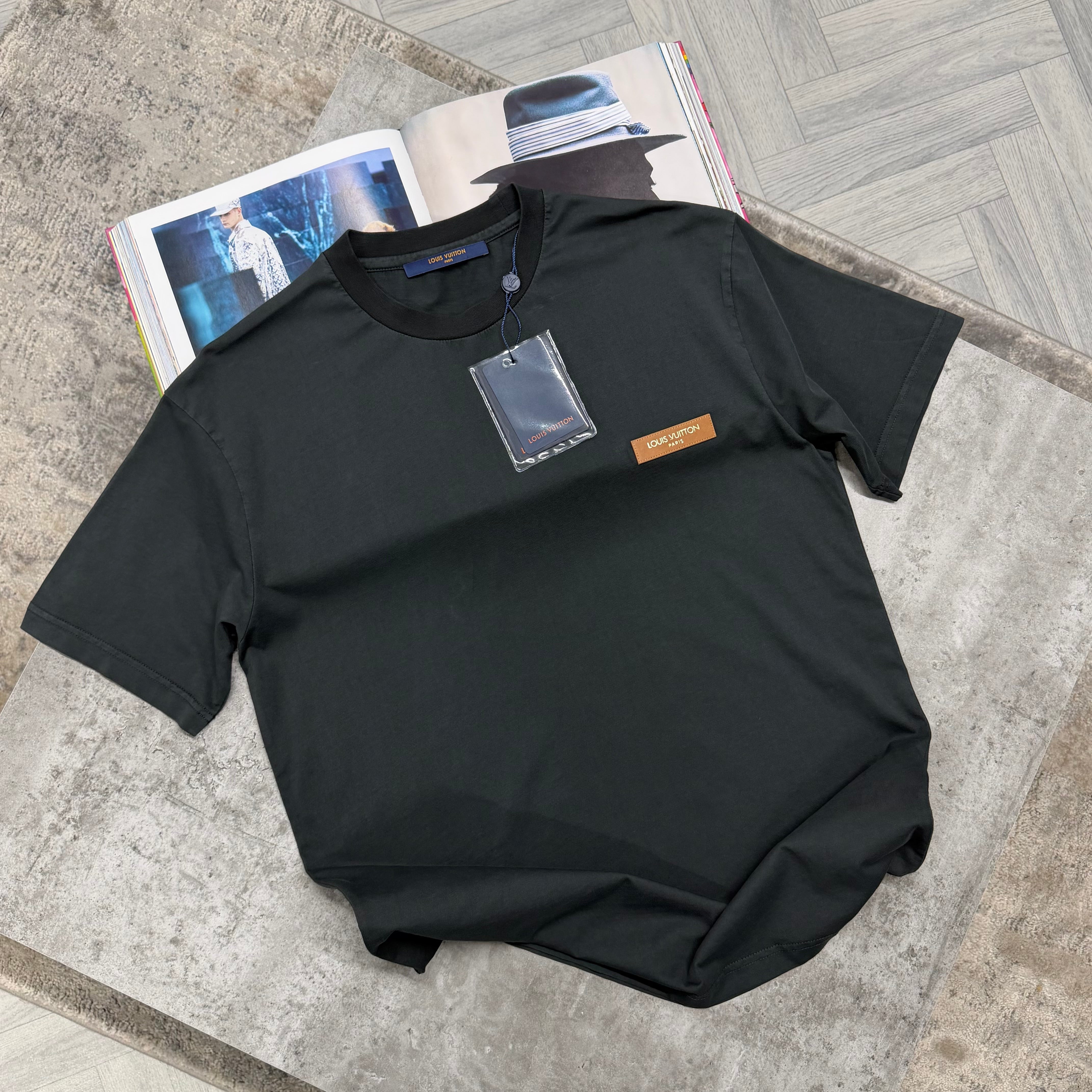 LVE T SHIRT - CHARCOAL