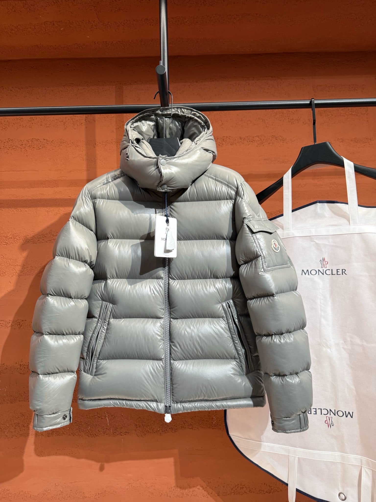 MNCLR PUFF SIDE LOGO GRAY - (PRE ORDER)