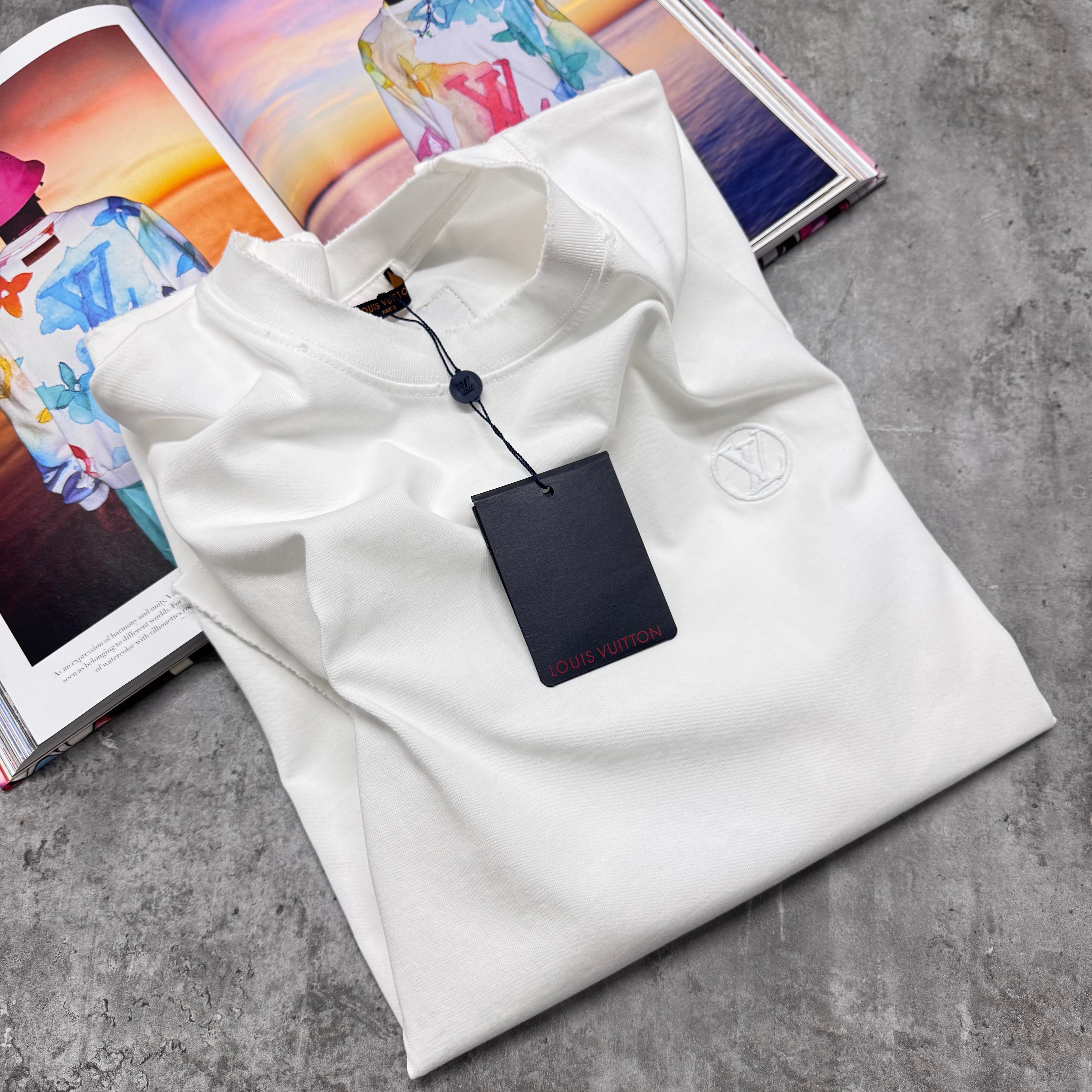 LVE CIRCLE LOGO T SHIRT - WHITE