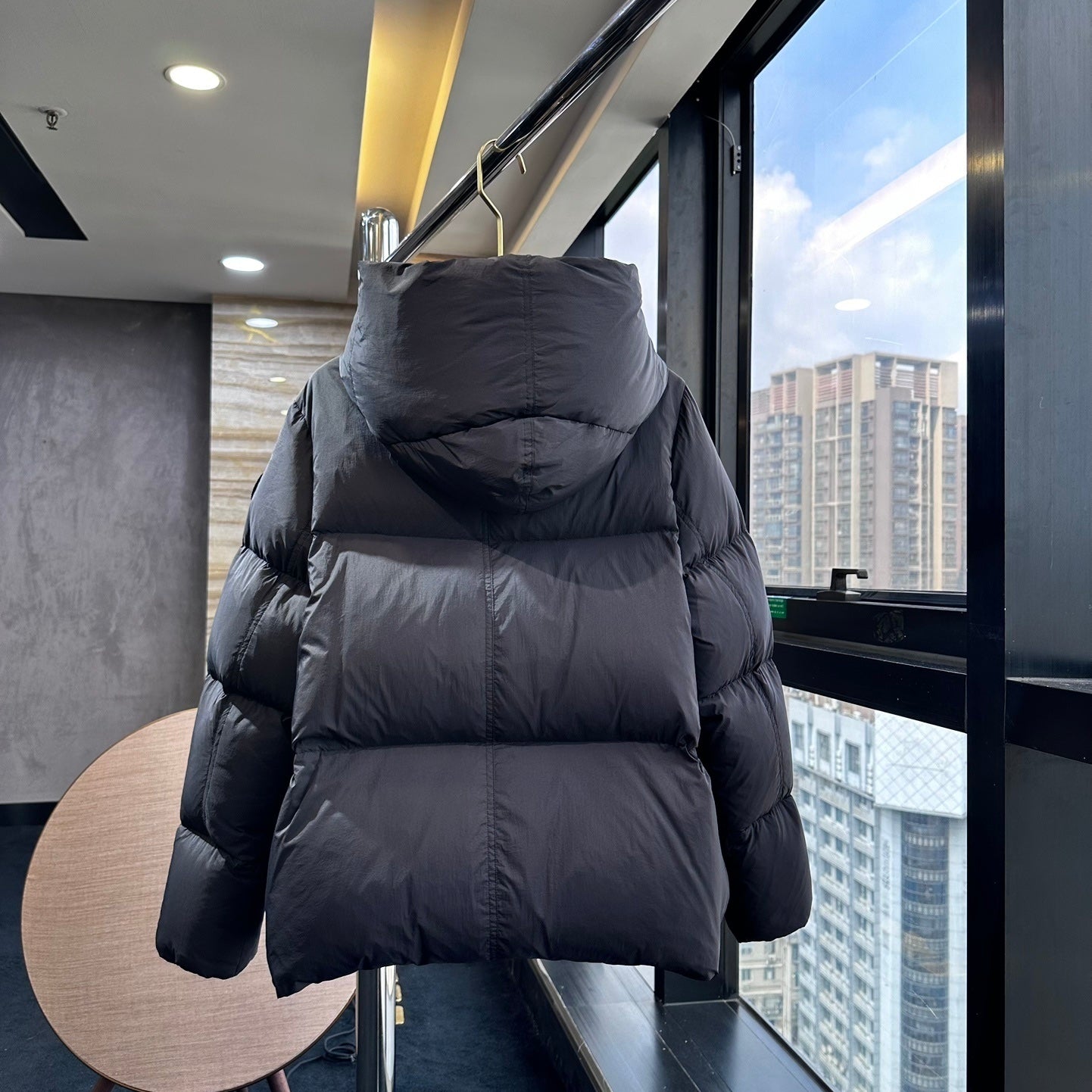 (PRE-ORDER) CG - WOMENS BLACK BADGE COAT - BLACK