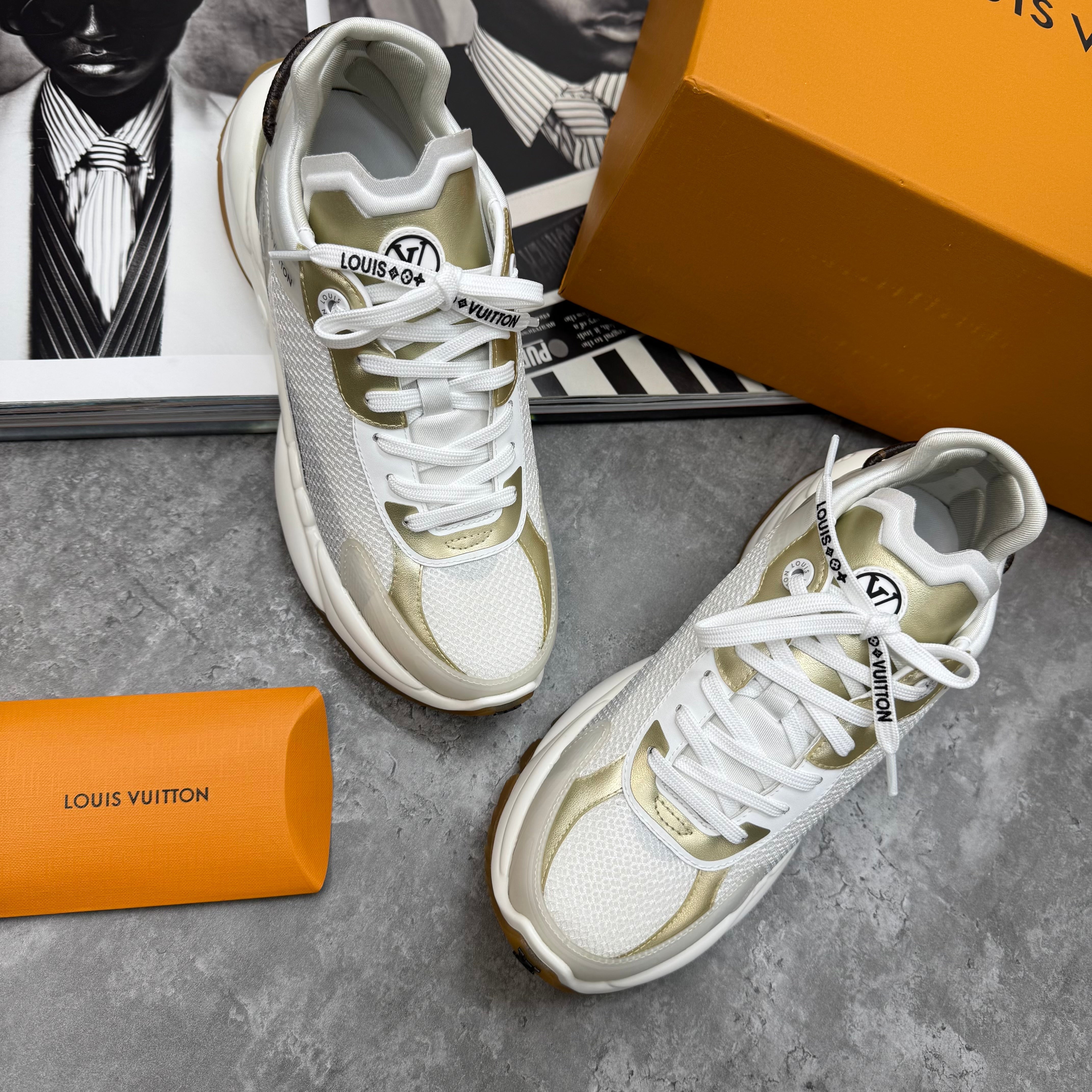 (PRE-ORDER) LVE - WOMENS TRAINER - GOLD/SILVER