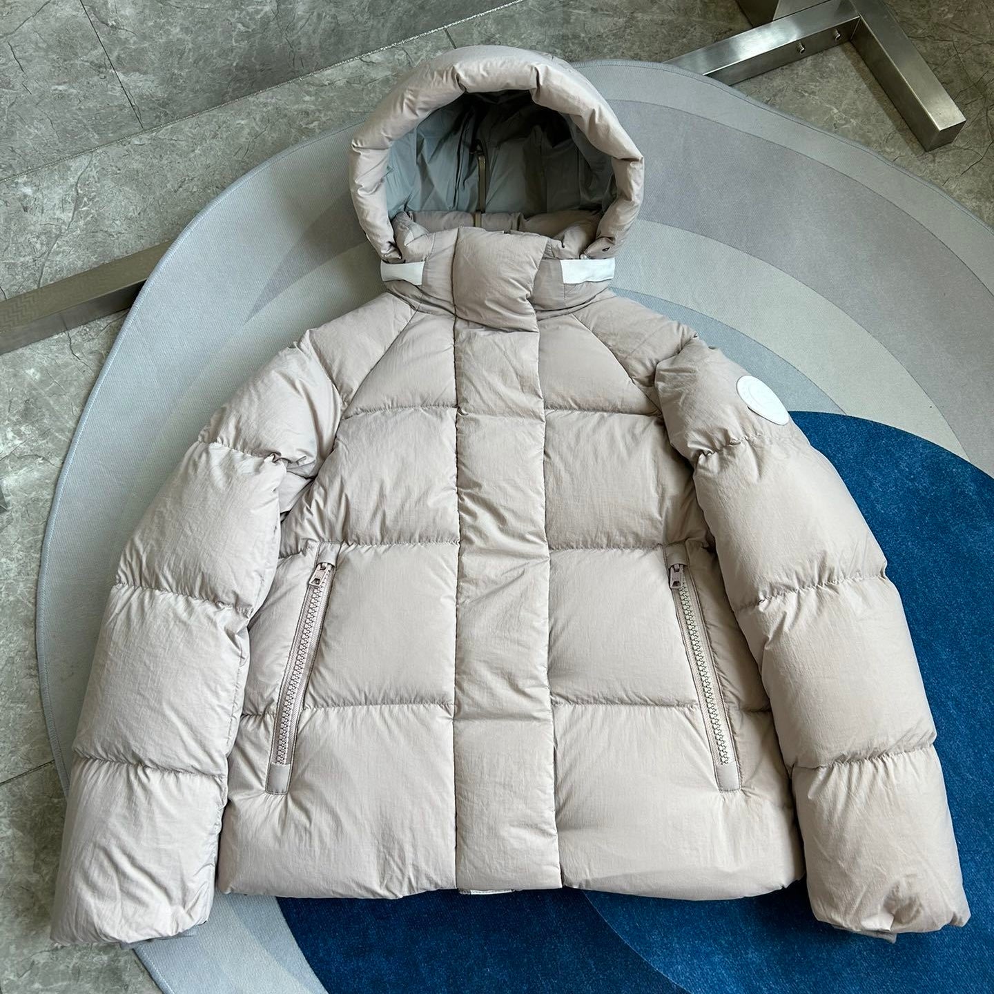 (PRE-ORDER) CG - WOMENS COAT