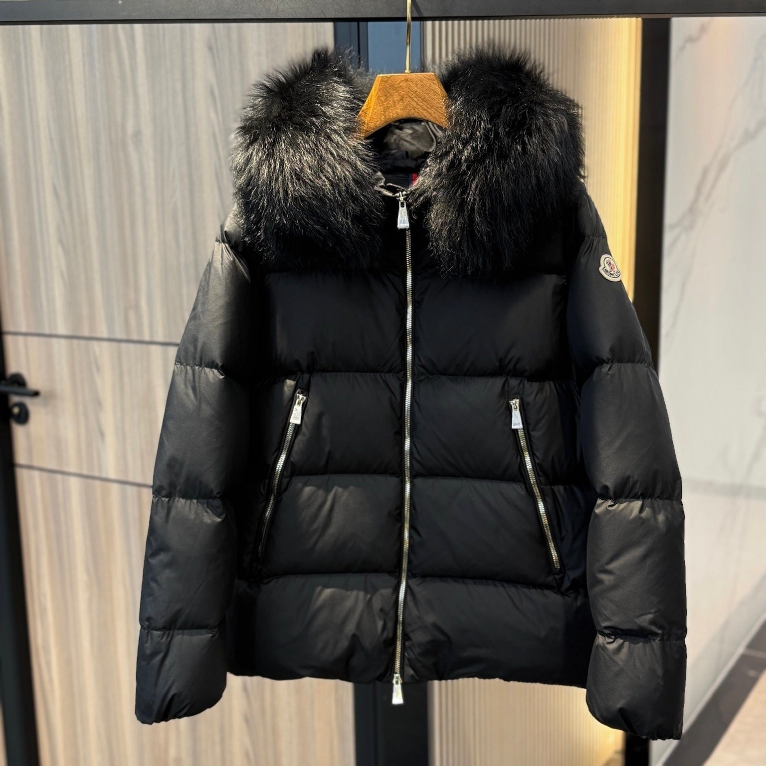 (PRE-ORDER) MNCLR - WOMENS COAT - BLACK