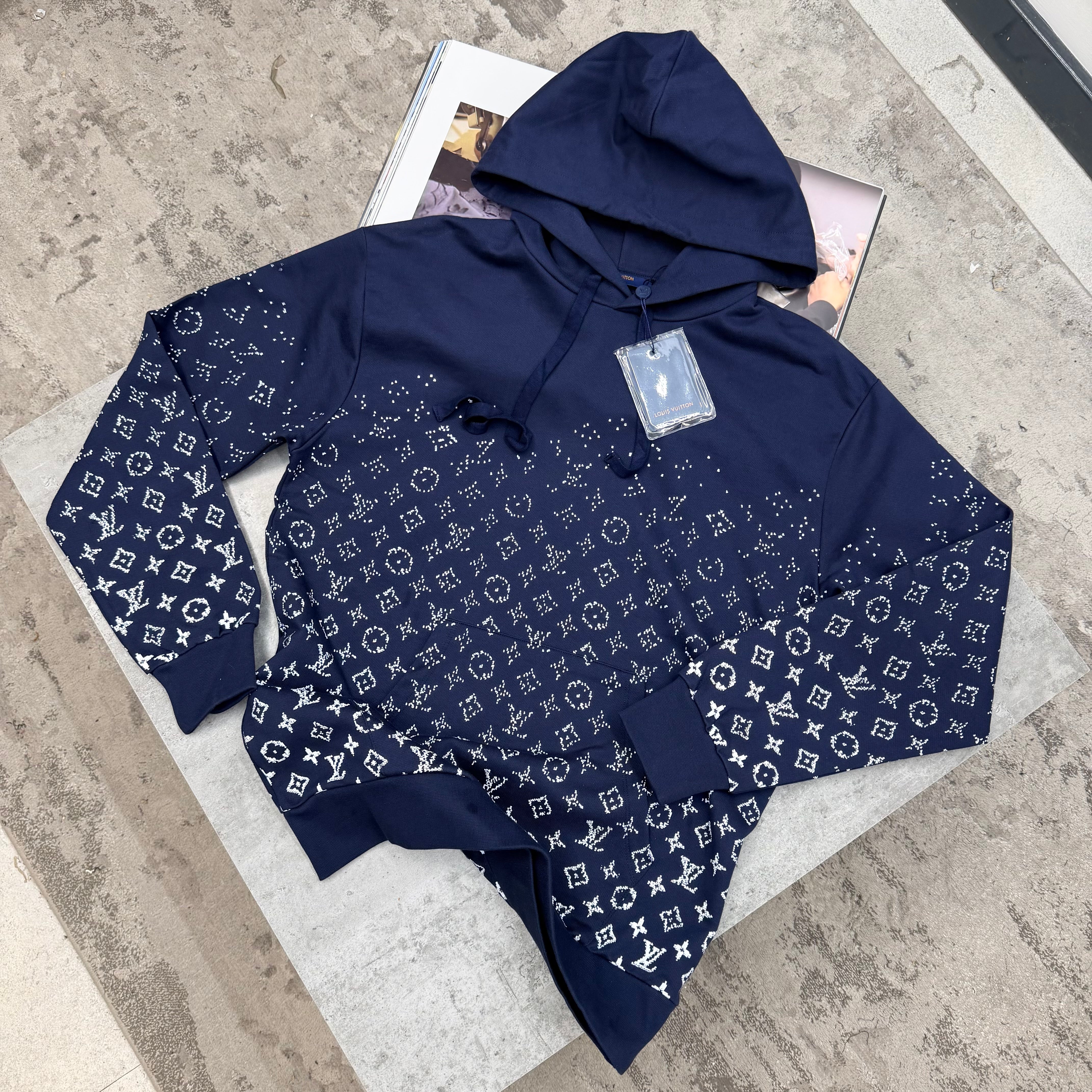 LVE - MONO HOODIE - NAVY