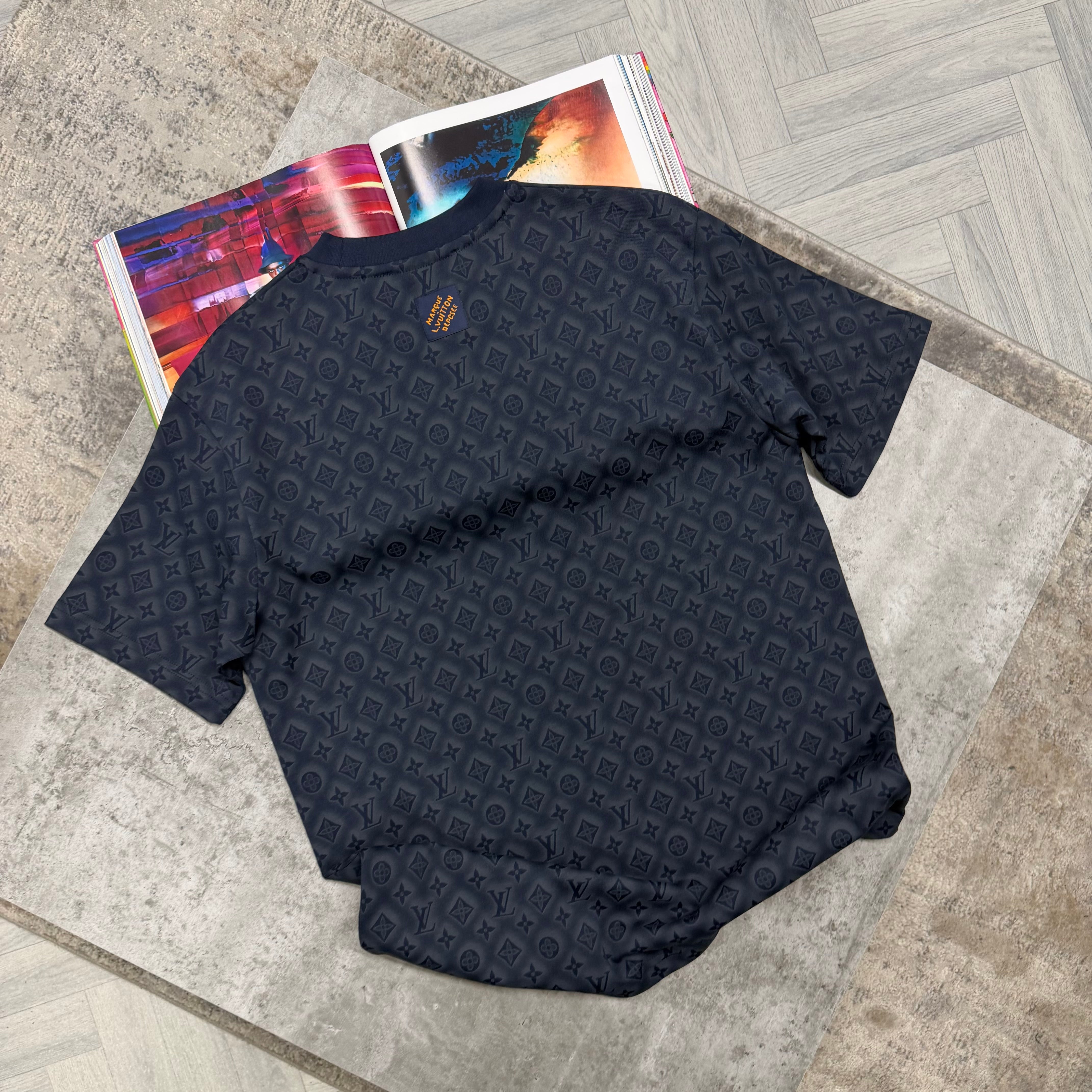 LVE MONOGRAM T SHIRT - NAVY
