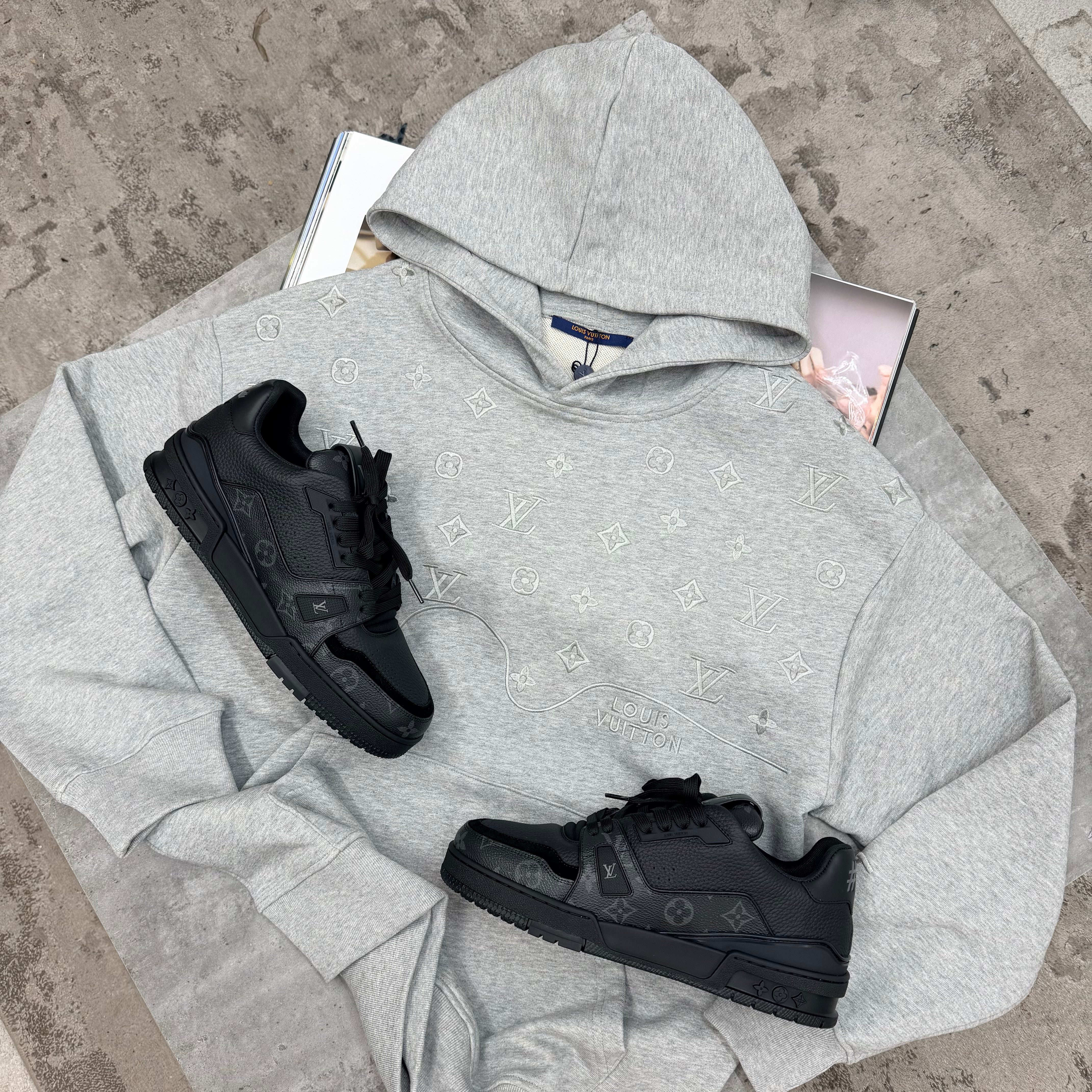 LVE - MONOGRAM TRAINERS - BLACK