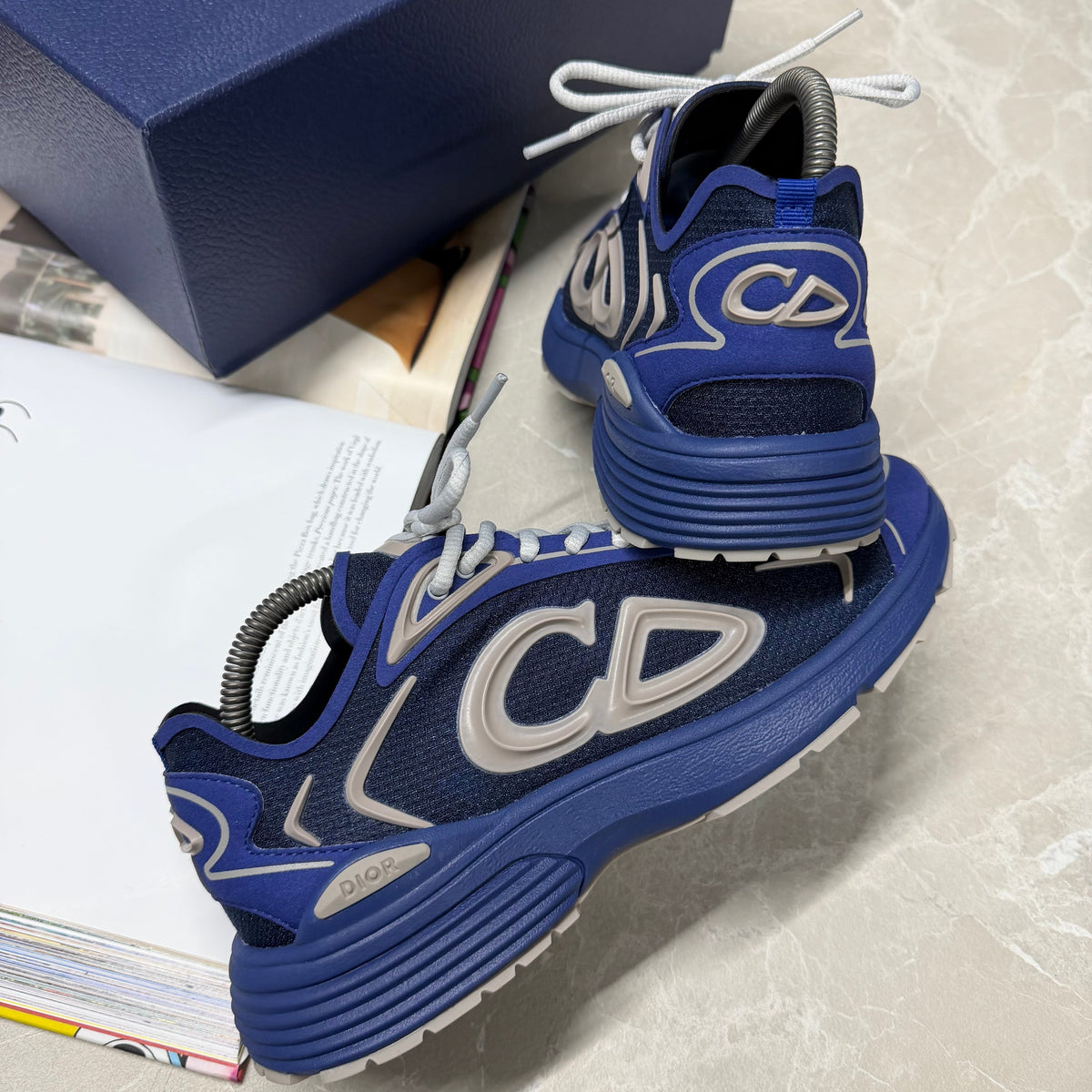 B30 TRAINER - ROYAL BLUE / NAVY FROST