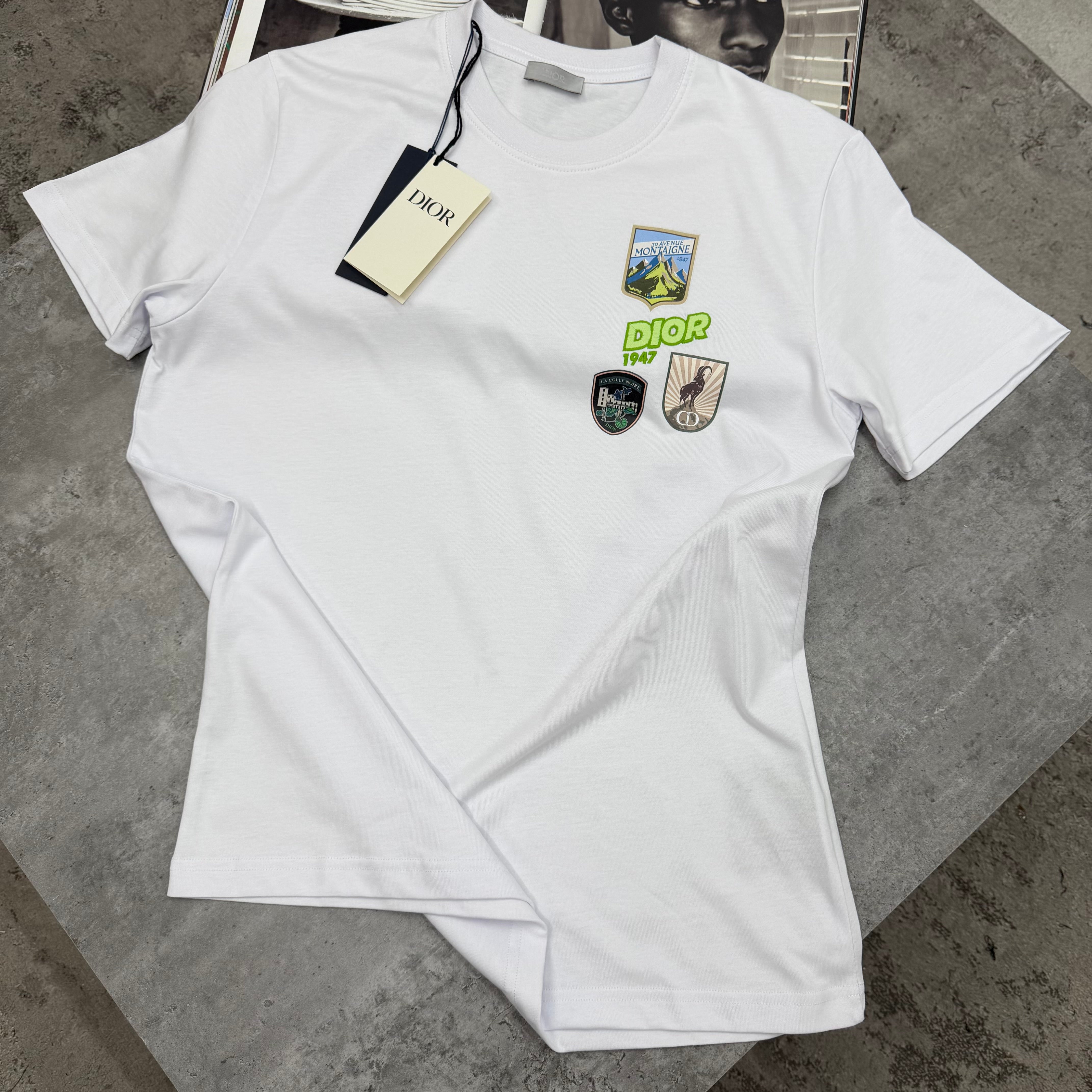 CD - T-SHIRT - WHITE