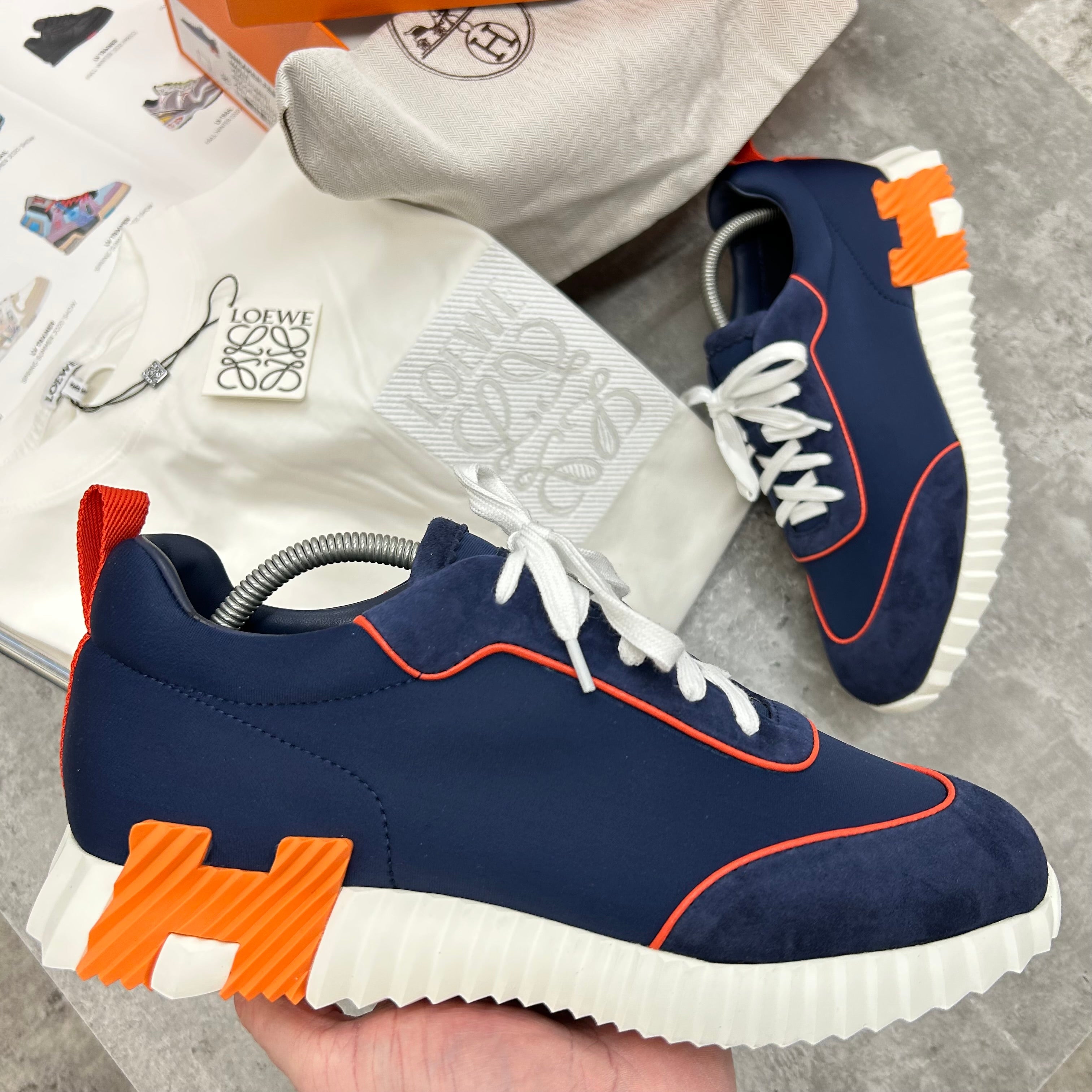 (PRE-ORDER) HMES - BOUNCING -TRAINERS