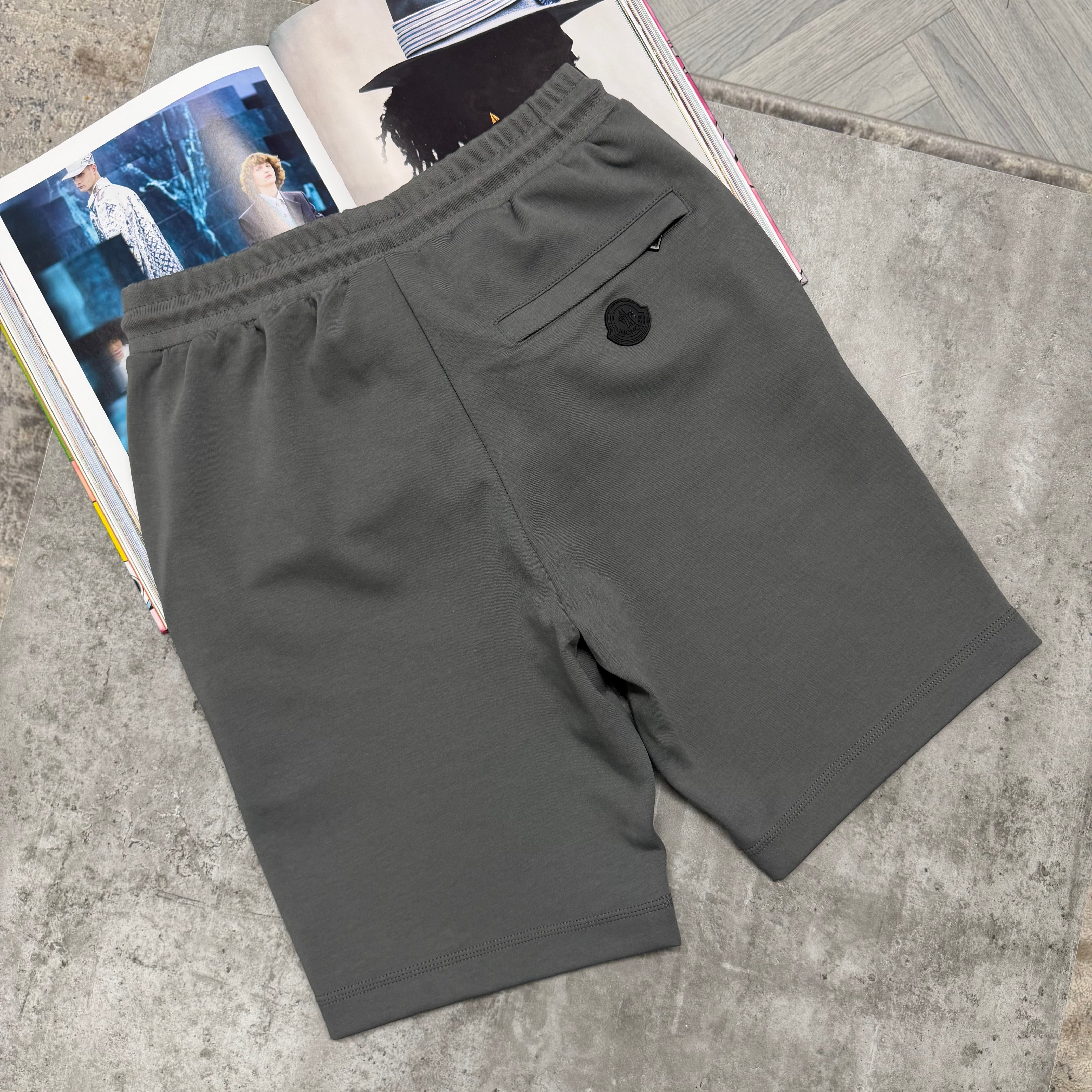 MNCLR SPLIT LOGO COTTON SHORTS - CHARCOAL