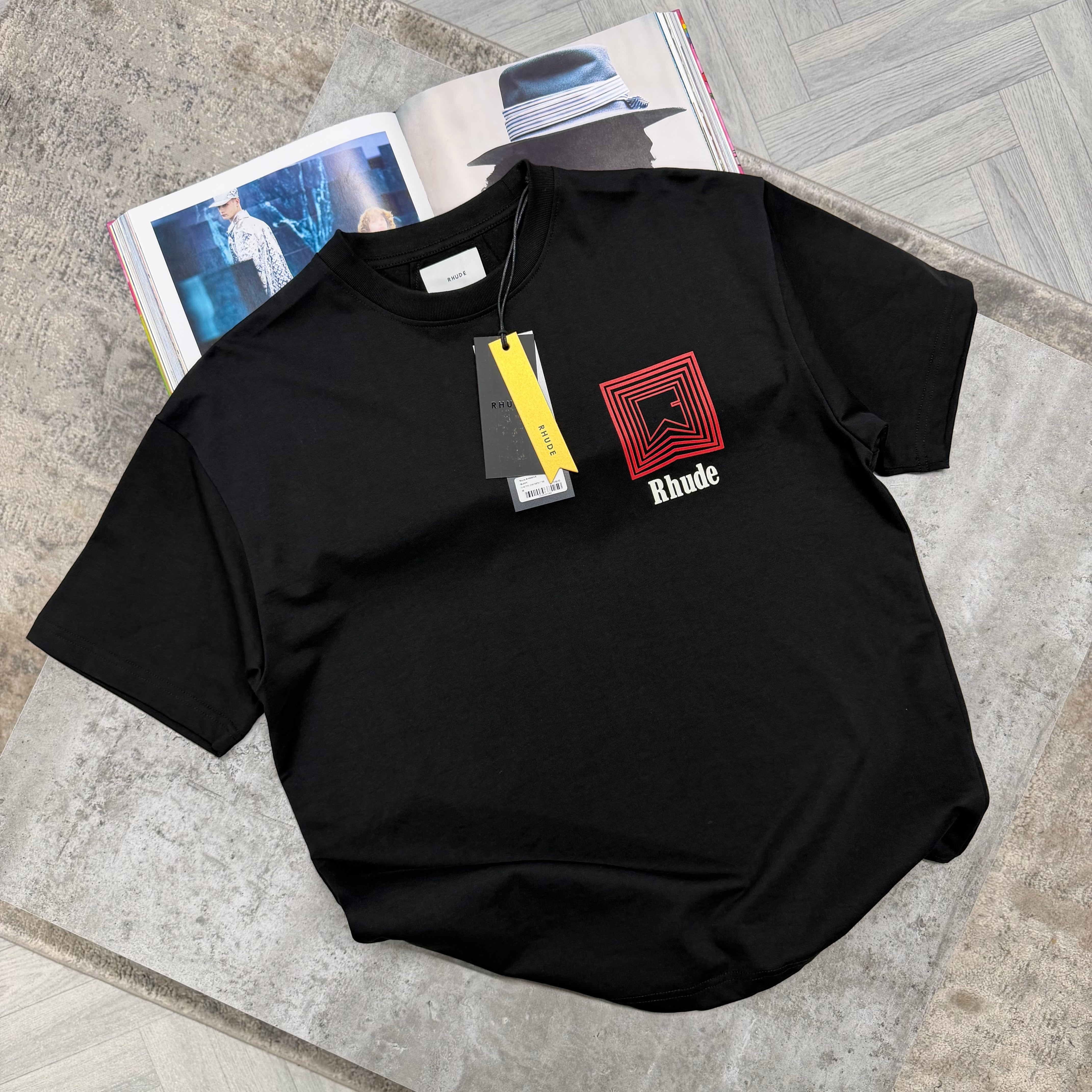 RHU T SHIRT - BLACK