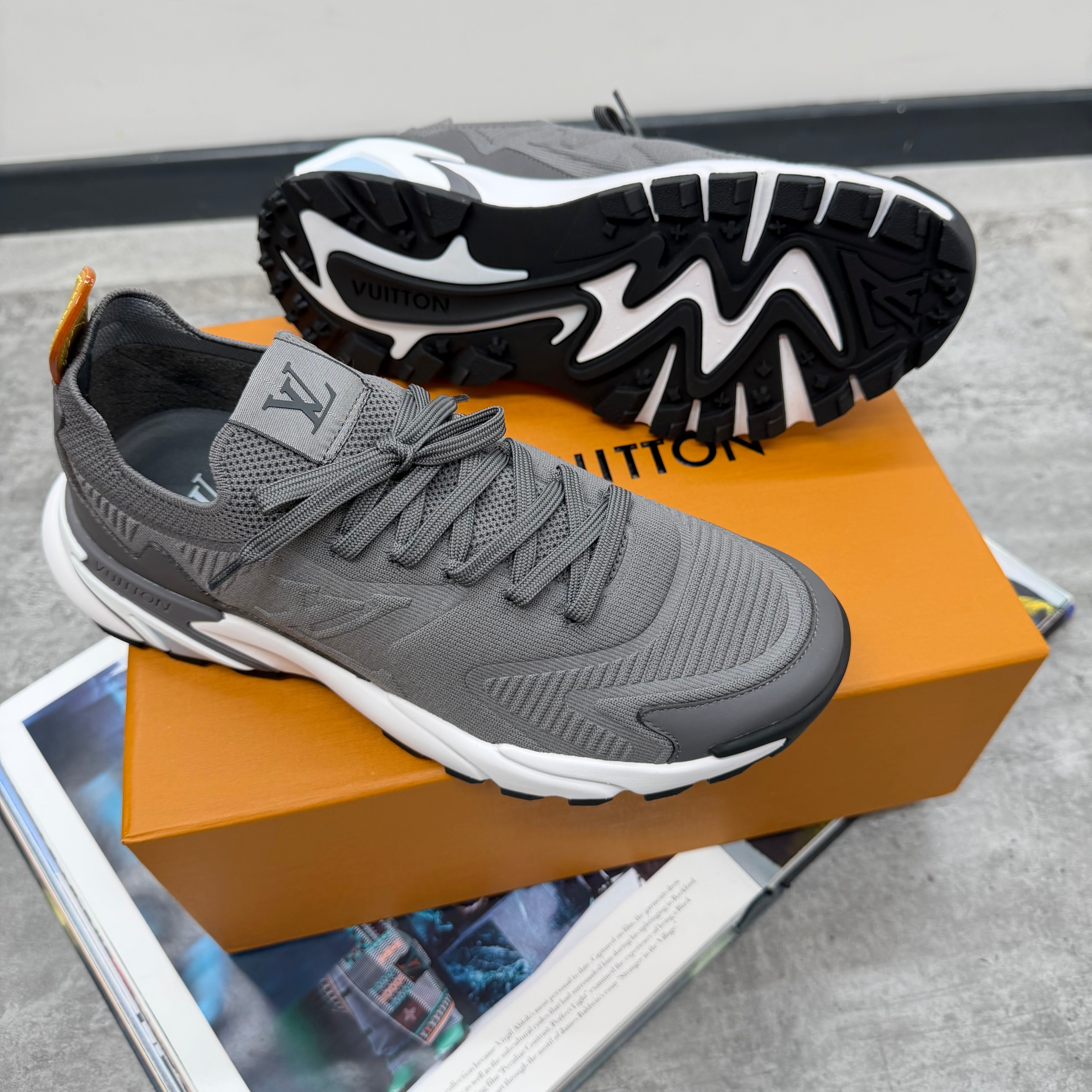 LVE - TACTIC TRAINERS - GREY