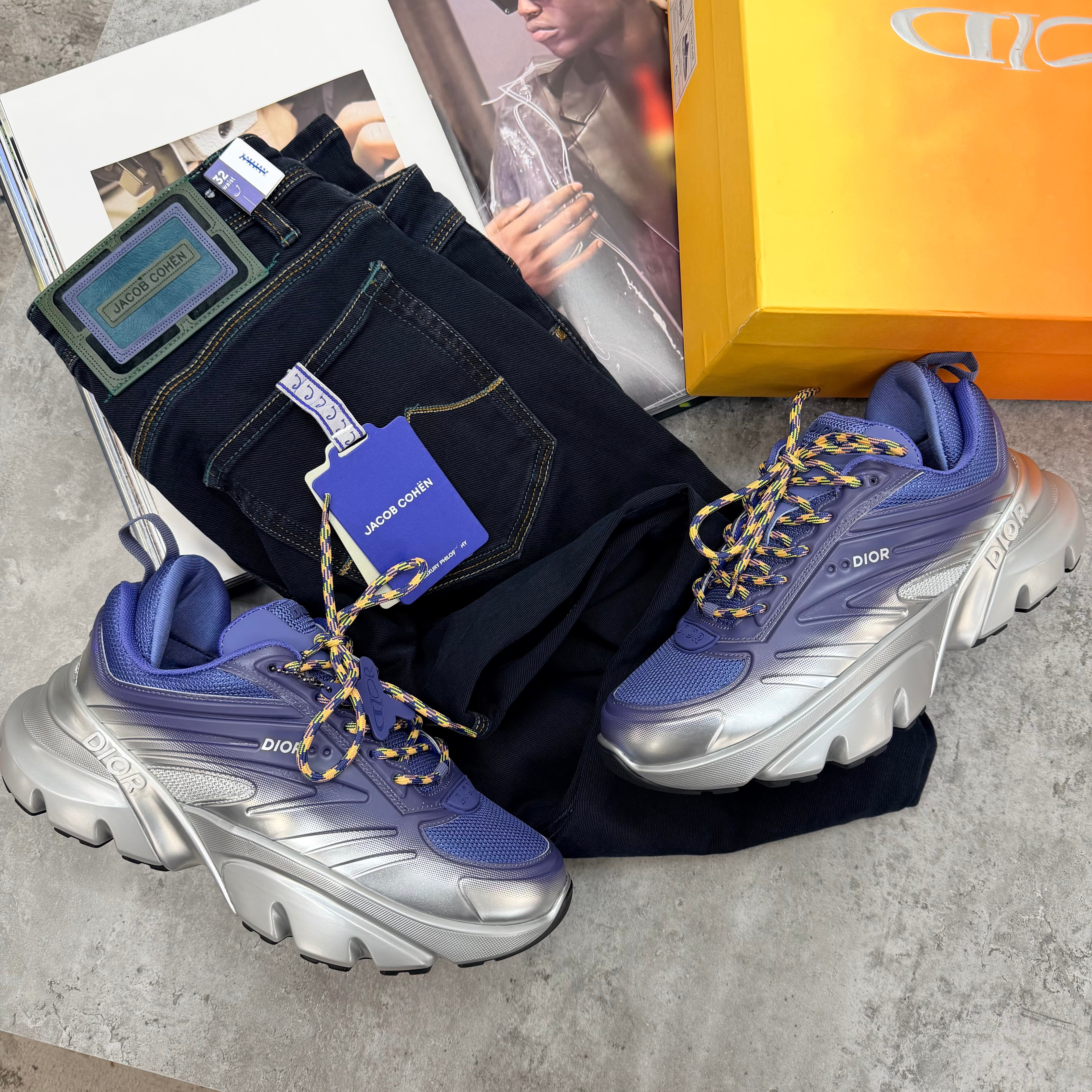 B44 - TRAINER - BLUE/SILVER