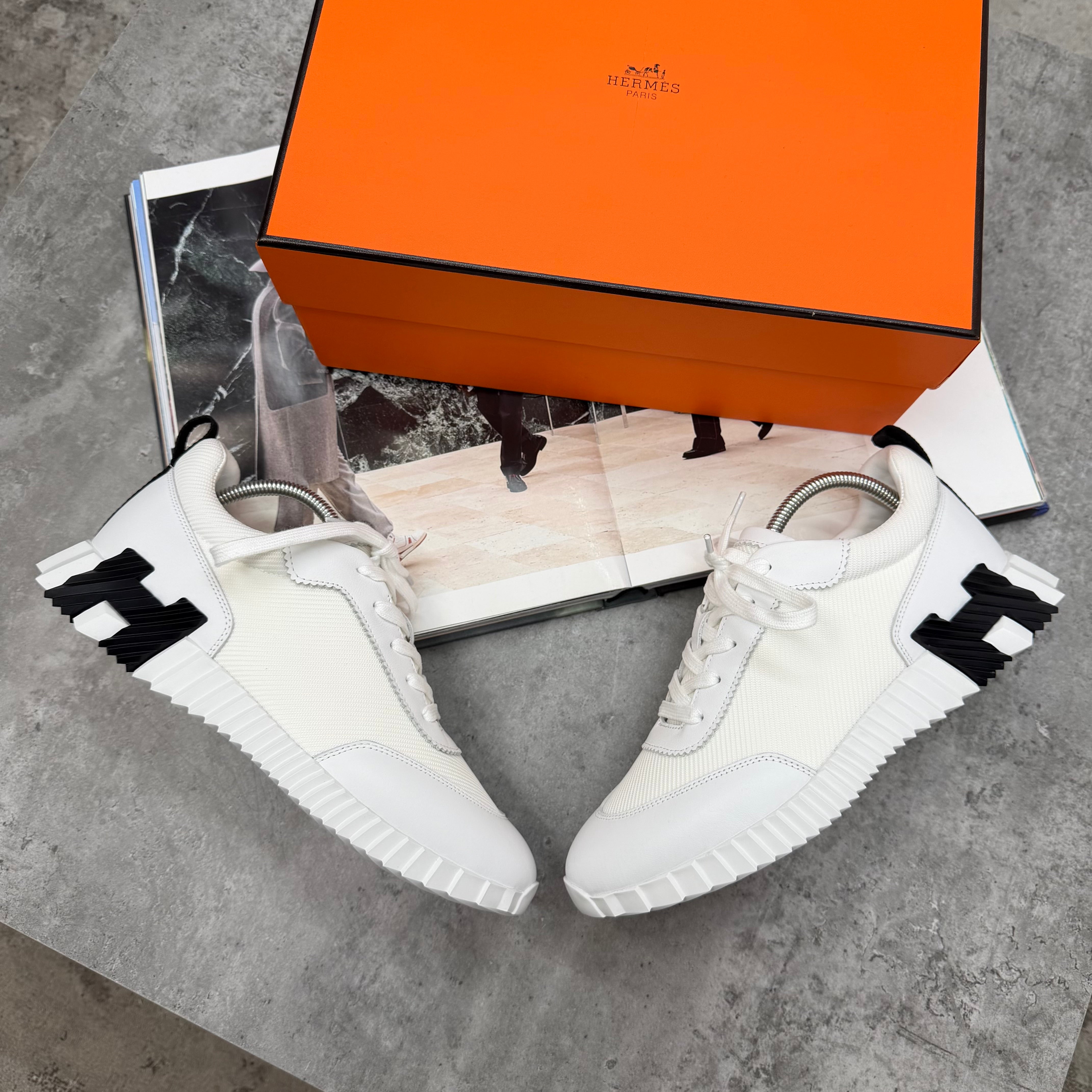 HMES - TRAINERS - WHITE