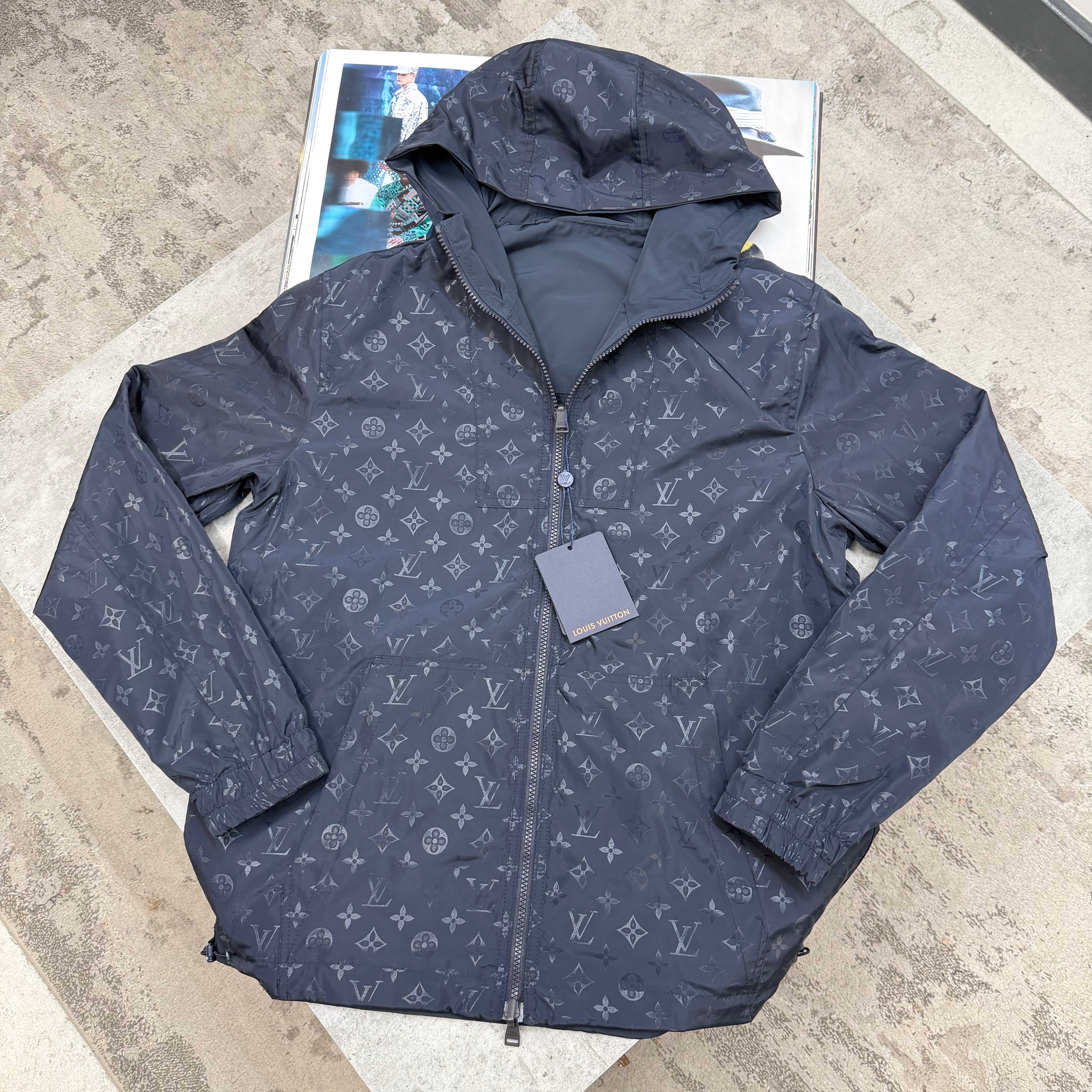 LVE - REVERSIBLE MONOGRAM JACKET - NAVY
