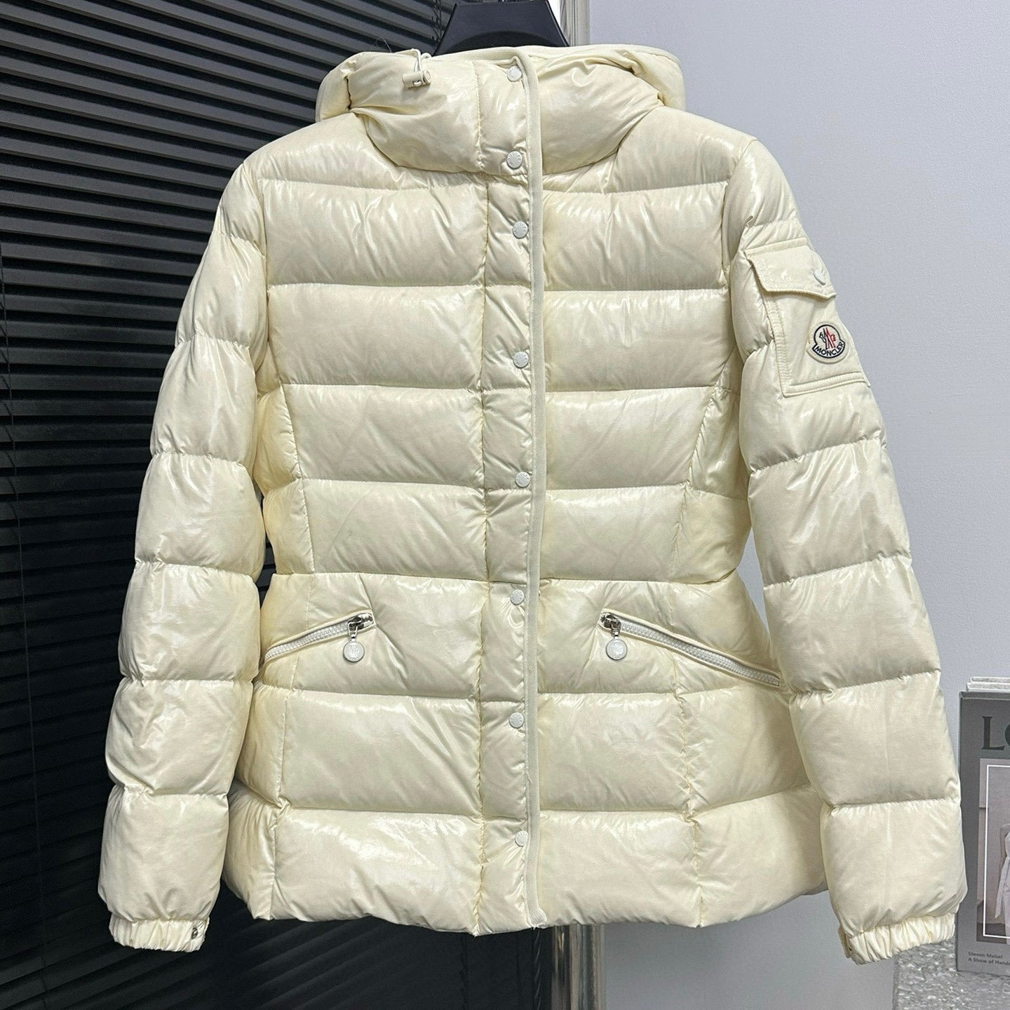 (PRE-ORDER) MNCLR - WOMENS POCKET ARM COAT - CREAM