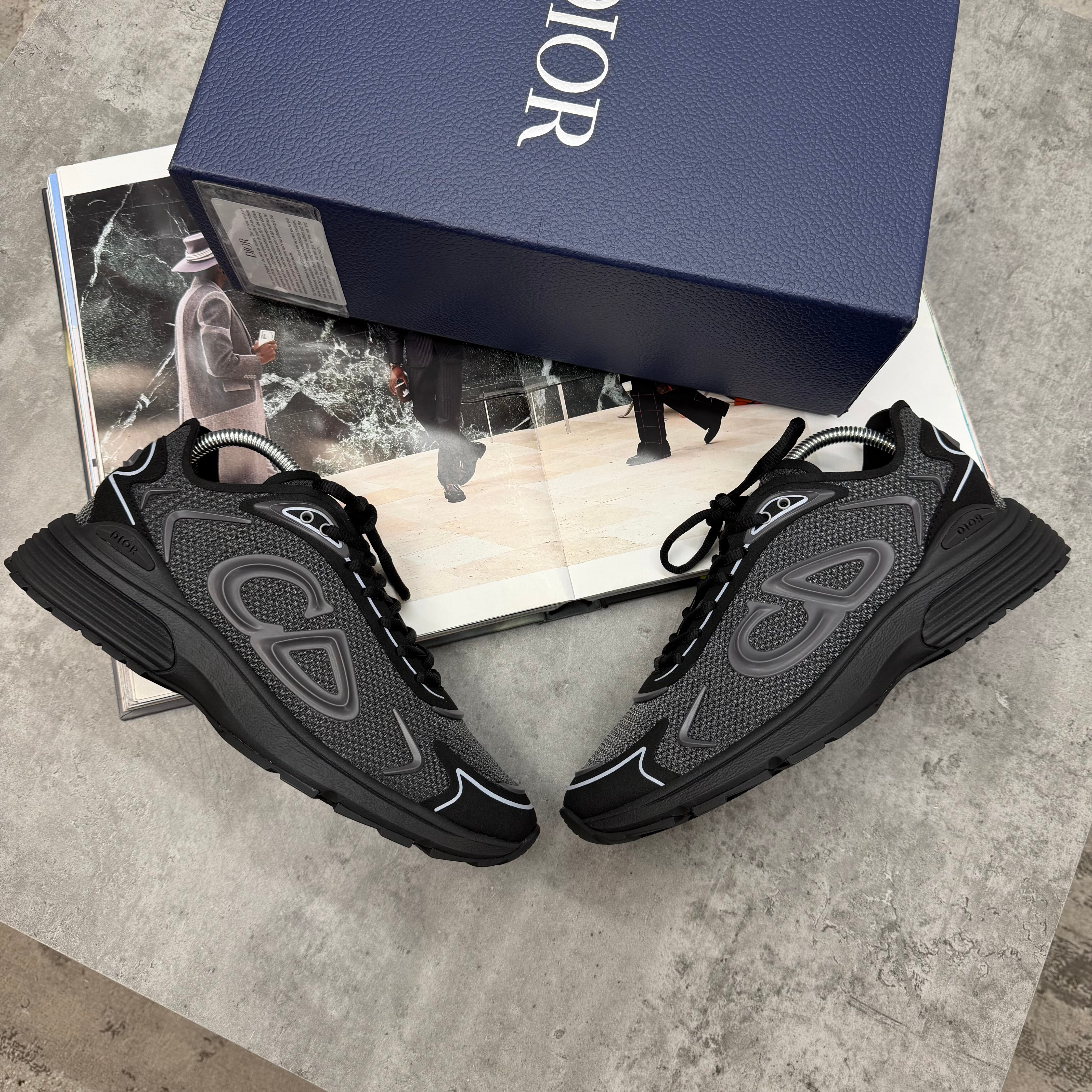 B30 - TRAINER - BLACK/FROSTED