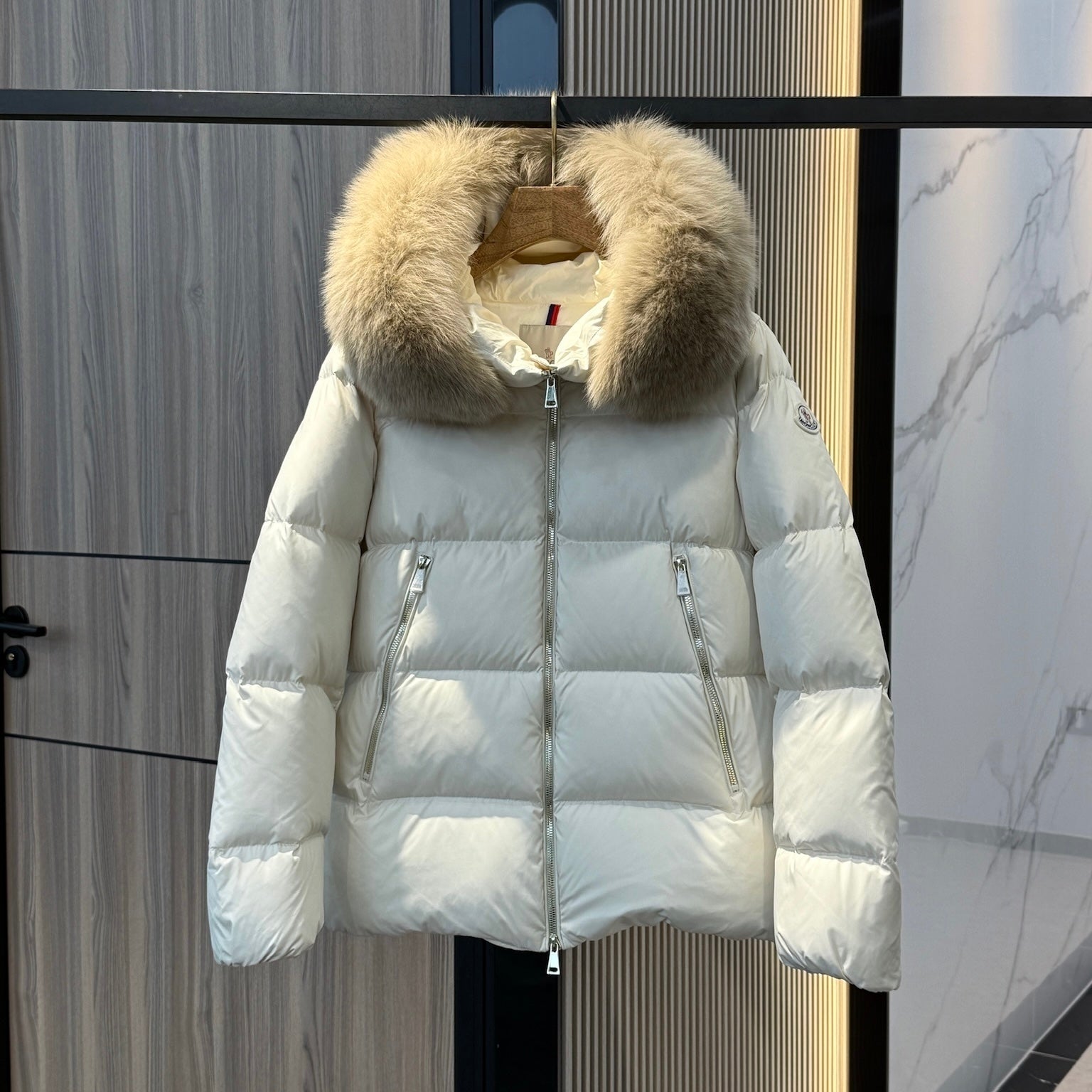 (PRE-ORDER) MNCLR - WOMENS COAT - WHITE