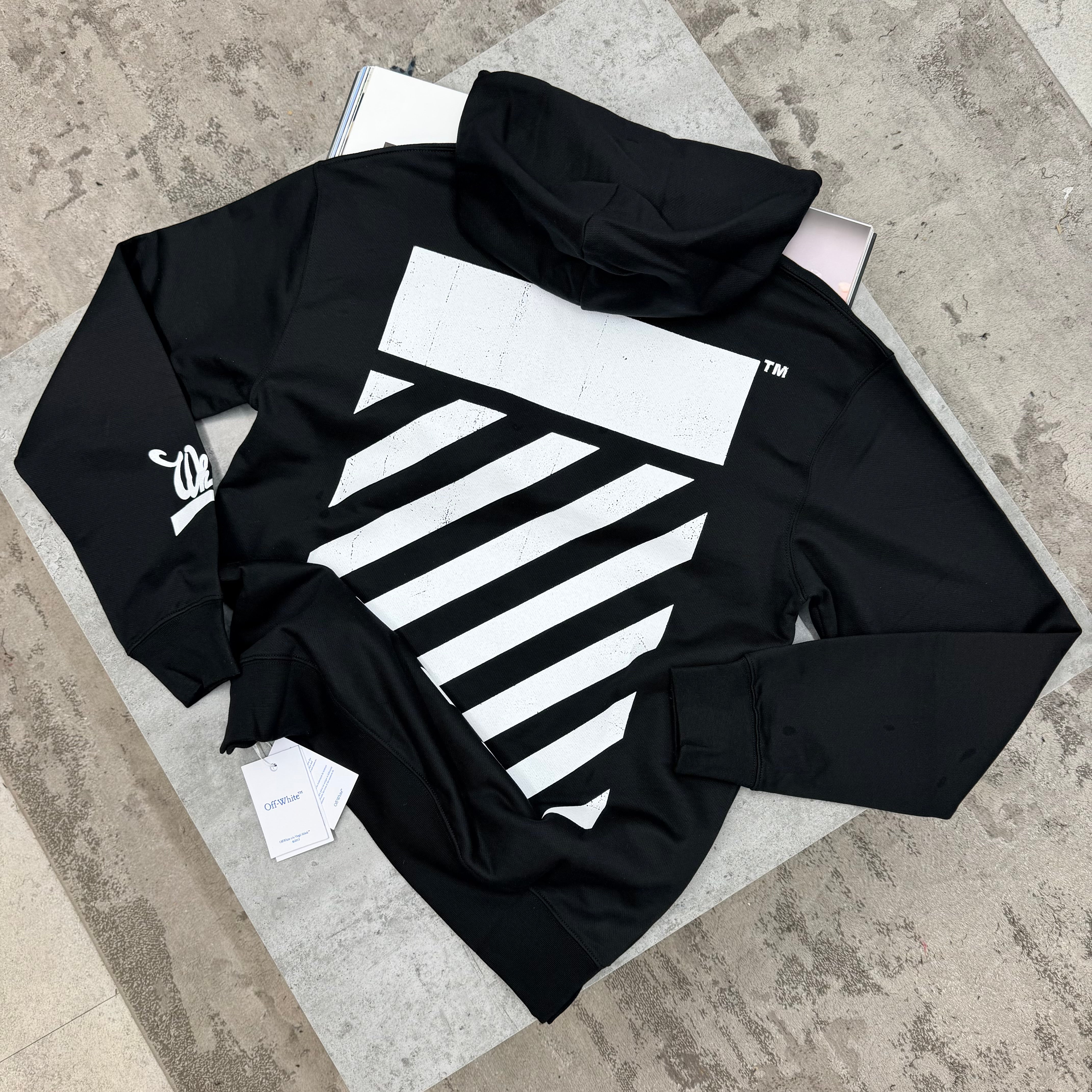 OW - HOODIE - BLACK