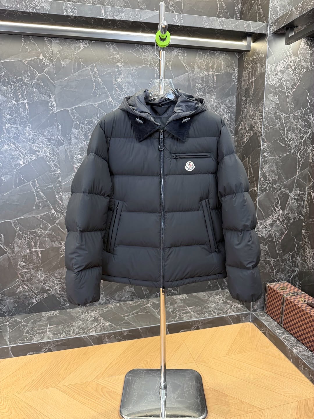 MNCLR GRENOBLE BLACK - (PRE ORDER)