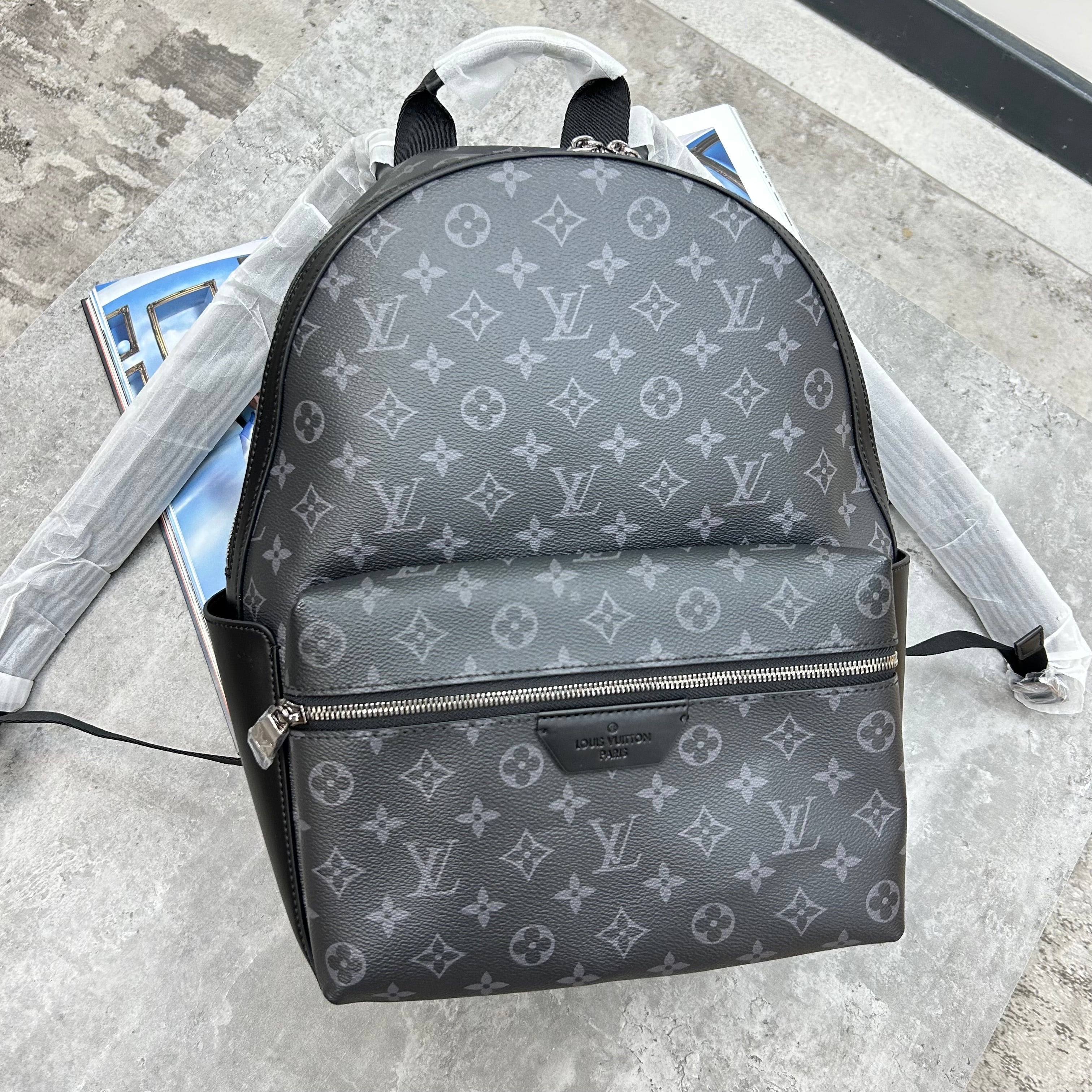 (PRE ORDER) LVE - MONOGRAM BACKPACK - BLACK/GREY