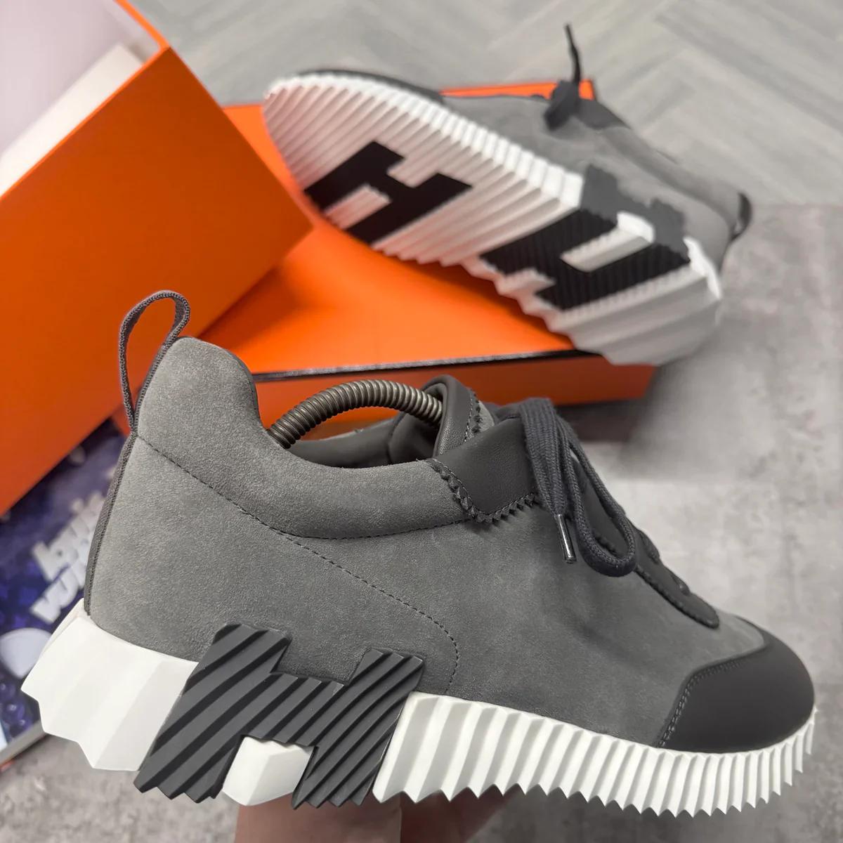 (PRE-ORDER) HMES - TRAINERS - GRAY
