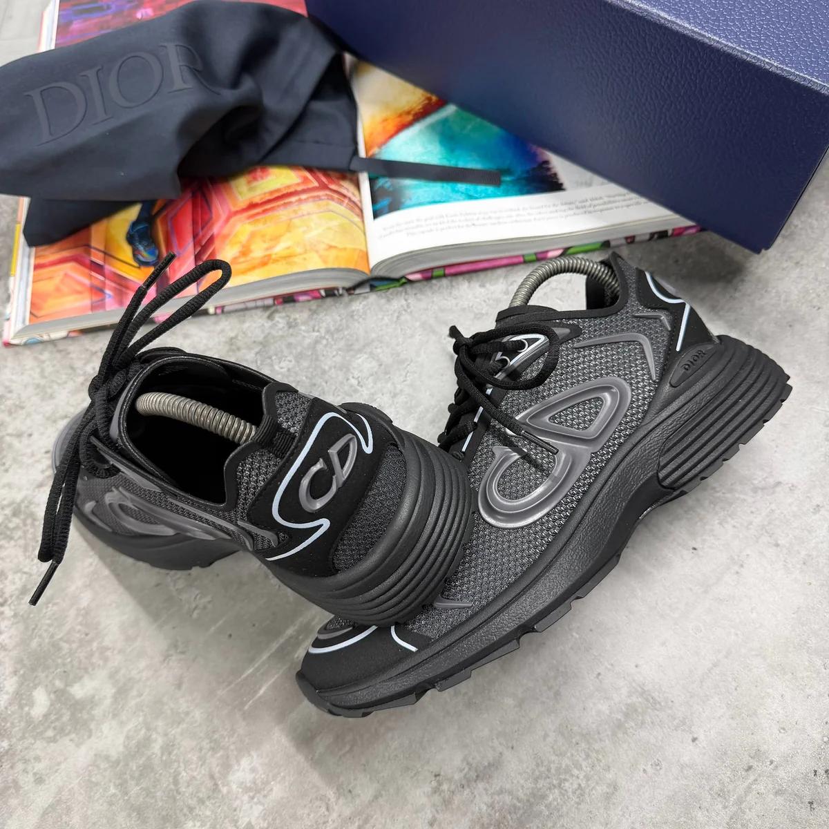B30 TRAINER - BLACK (PRE-ORDER)