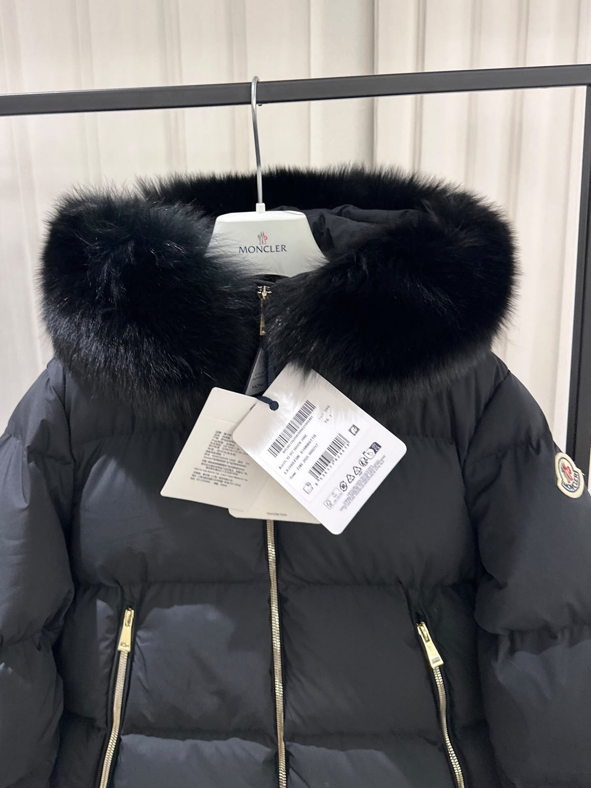 MNCLR FUR PUFFER BLACK - (PRE ORDER)