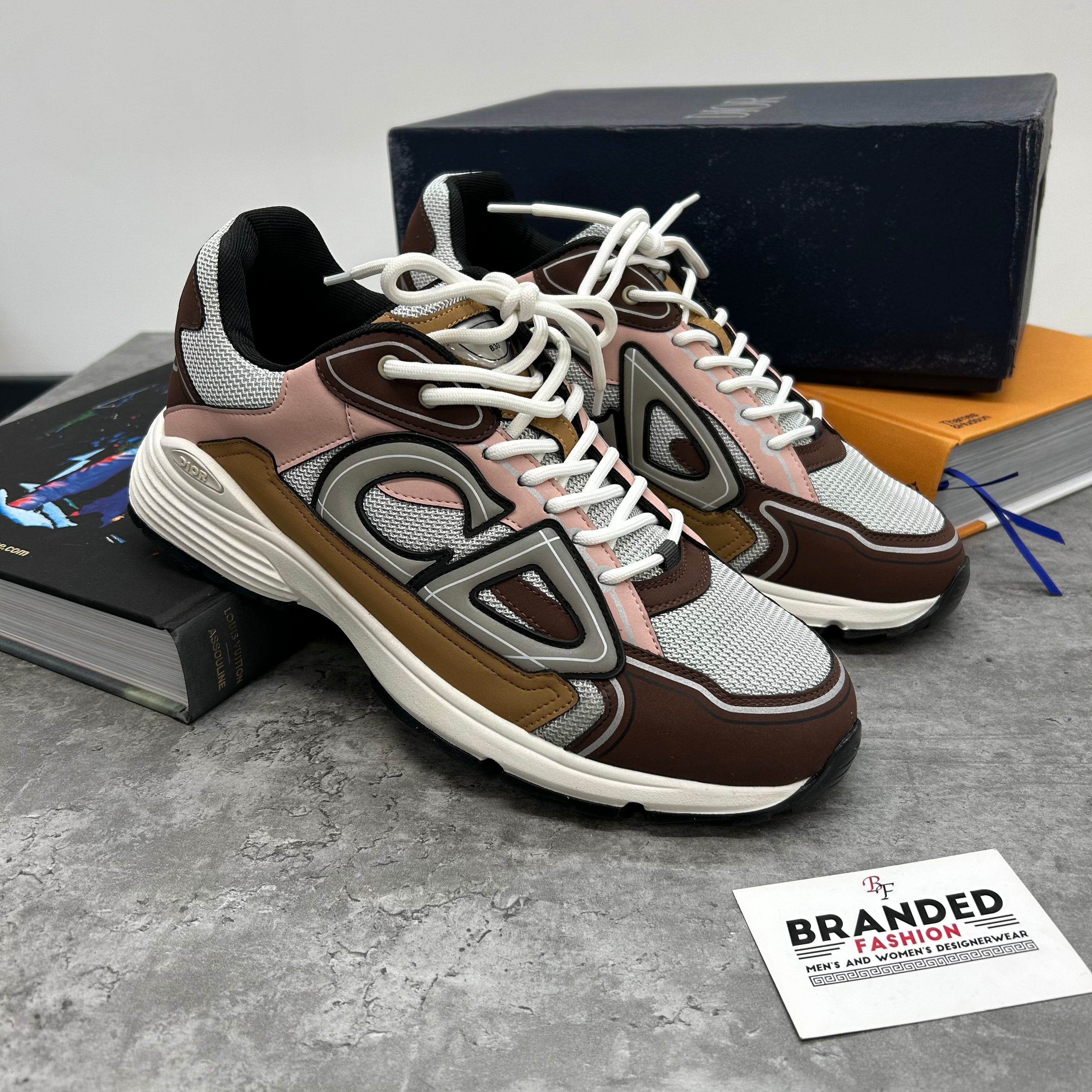B30 TRAINER - BROWN (PRE-ORDER)